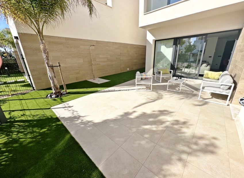 Resale - Villa - Santa Rosalia Resort - Inland