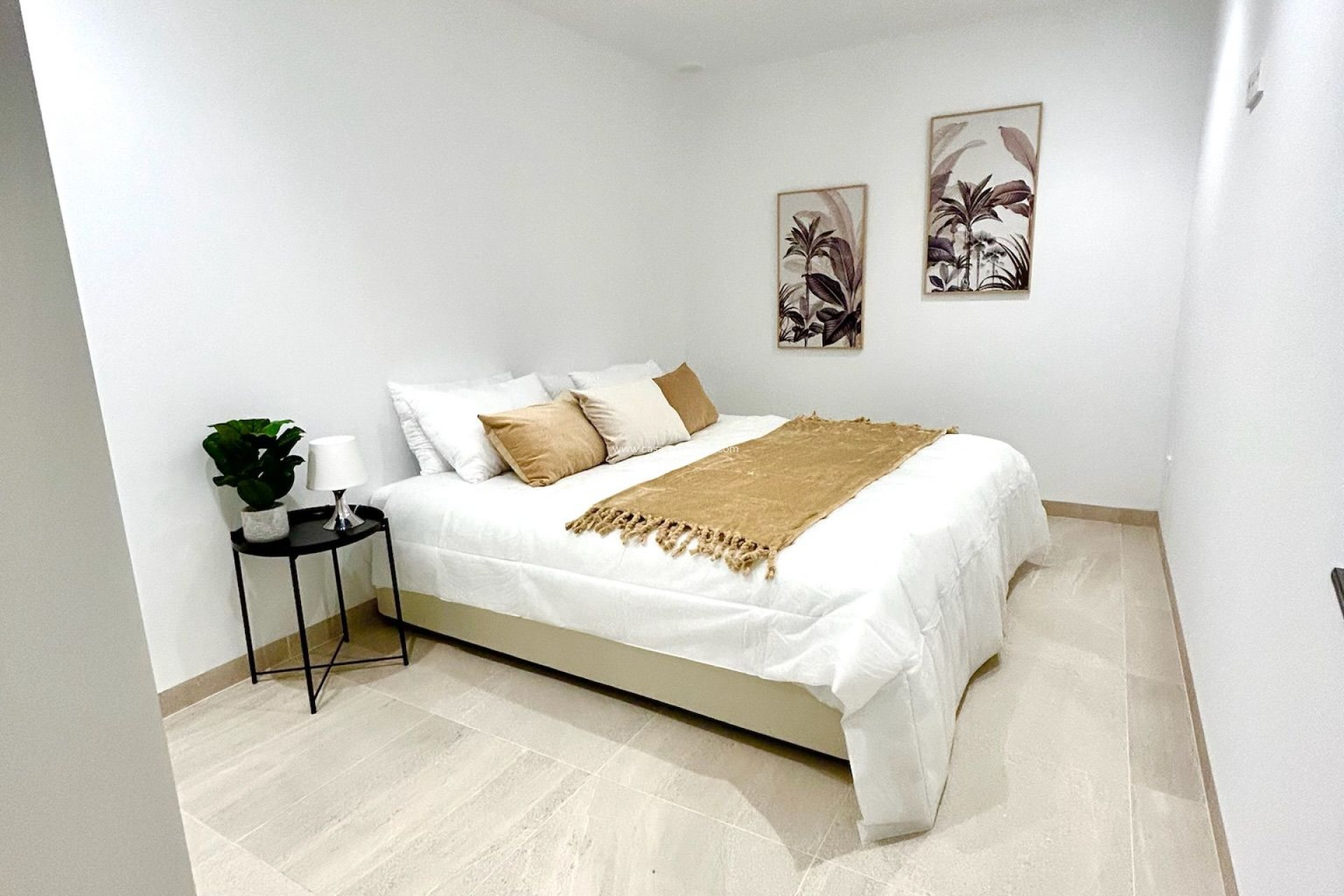 Resale - Villa - Santa Rosalia Resort - Inland