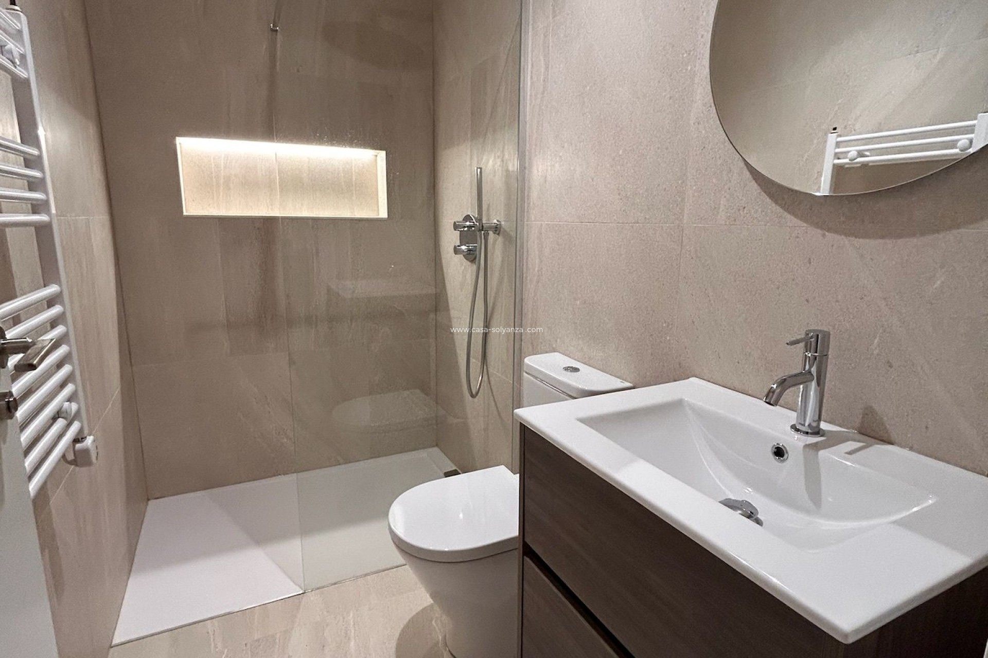 Resale - Villa - Santa Rosalia Resort - Inland