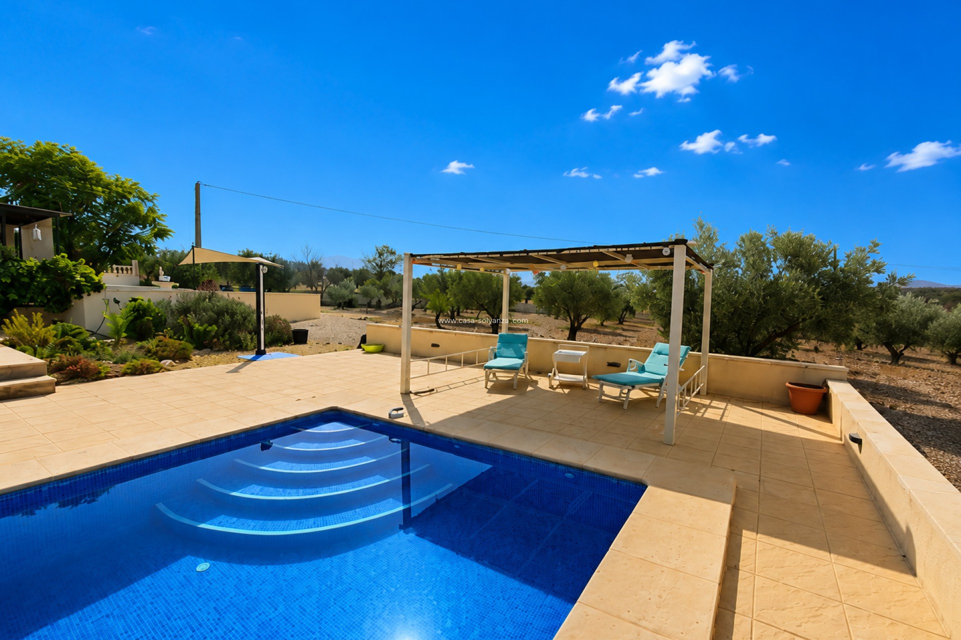 Resale - Villa - Sax