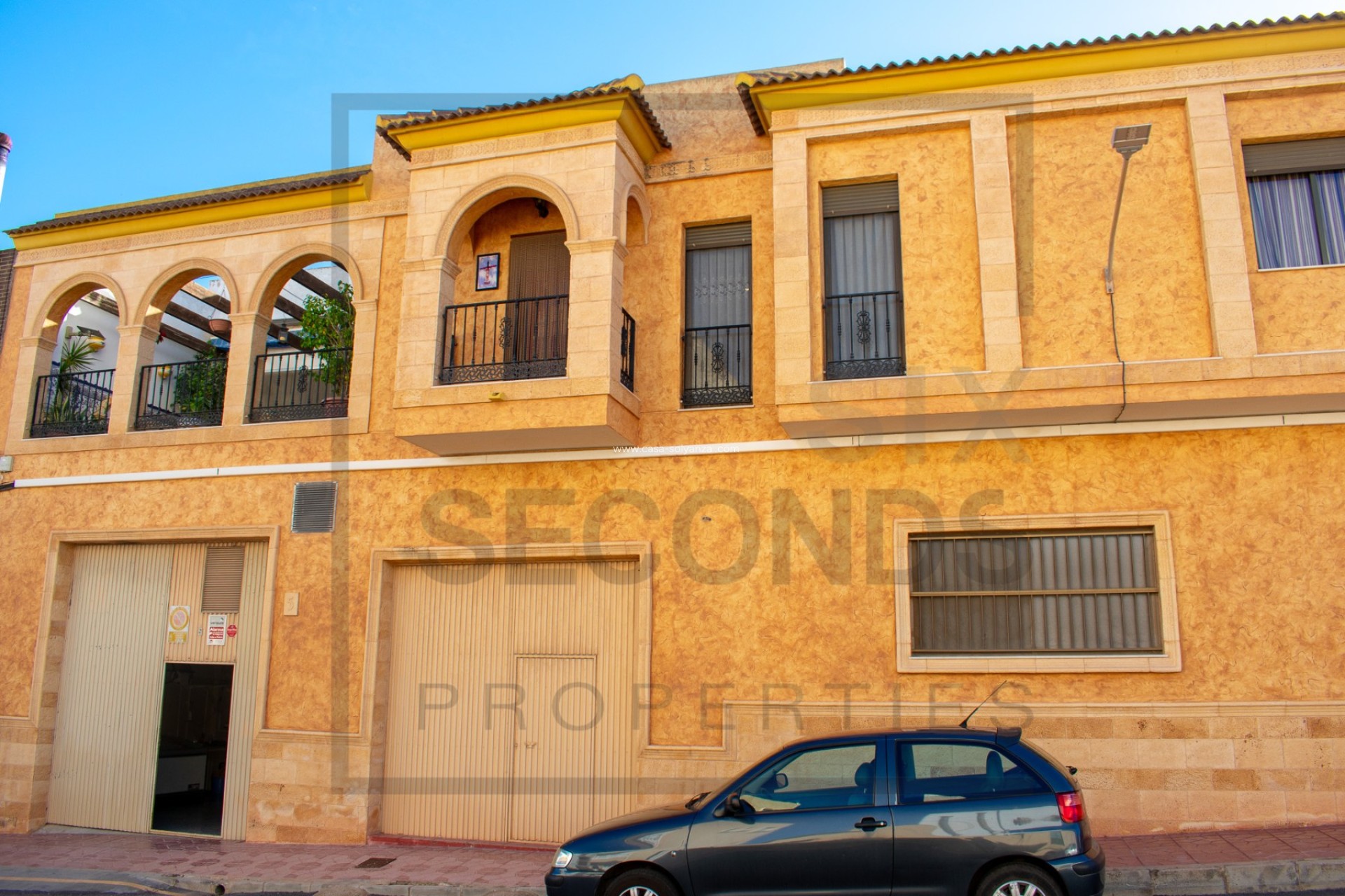Resale - Villa / Semi detached - Guardamar del Segura