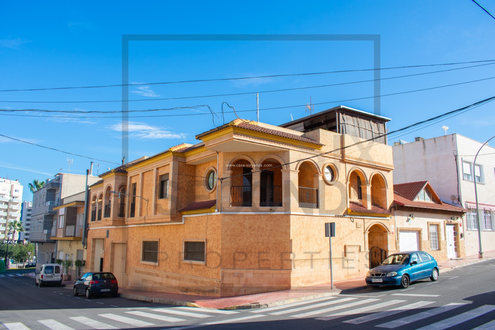 Resale - Villa / Semi detached - Guardamar del Segura