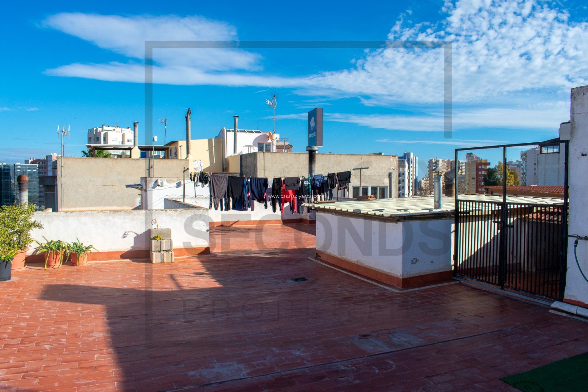 Resale - Villa / Semi detached - Guardamar del Segura