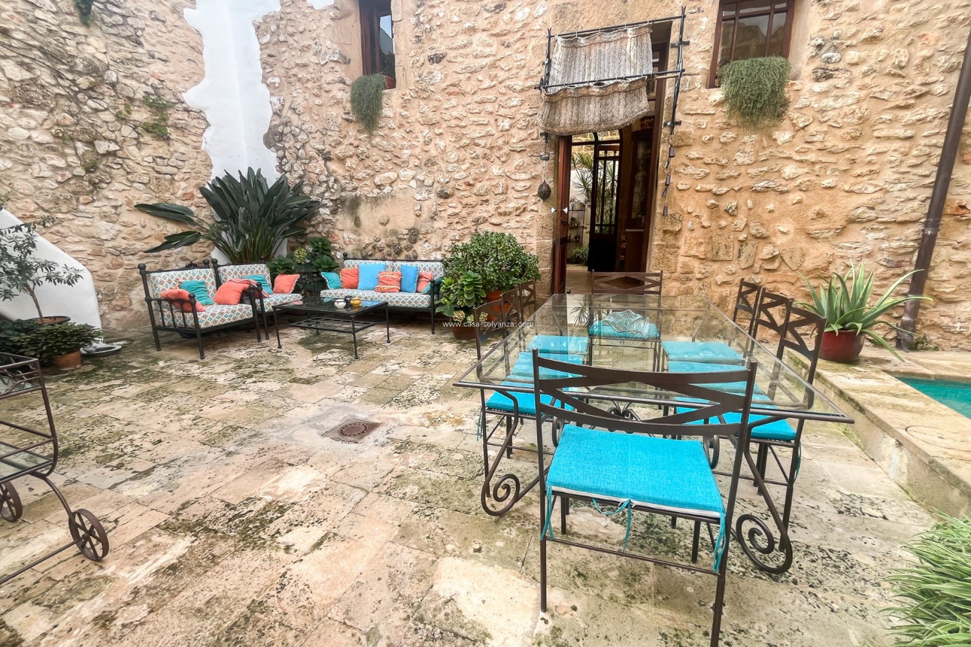 Resale - Villa / Semi detached - Jávea