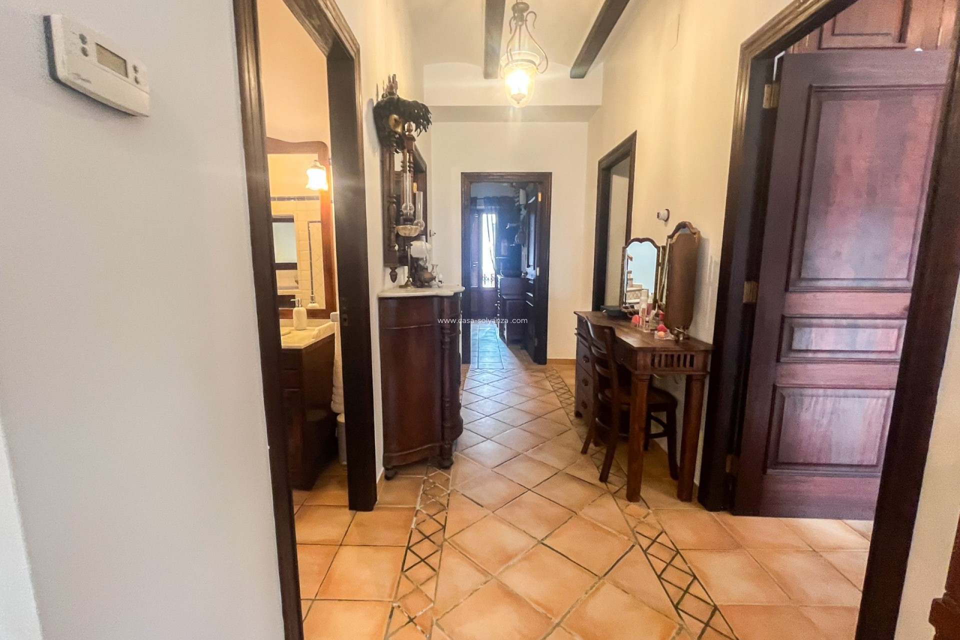 Resale - Villa / Semi detached - Jávea