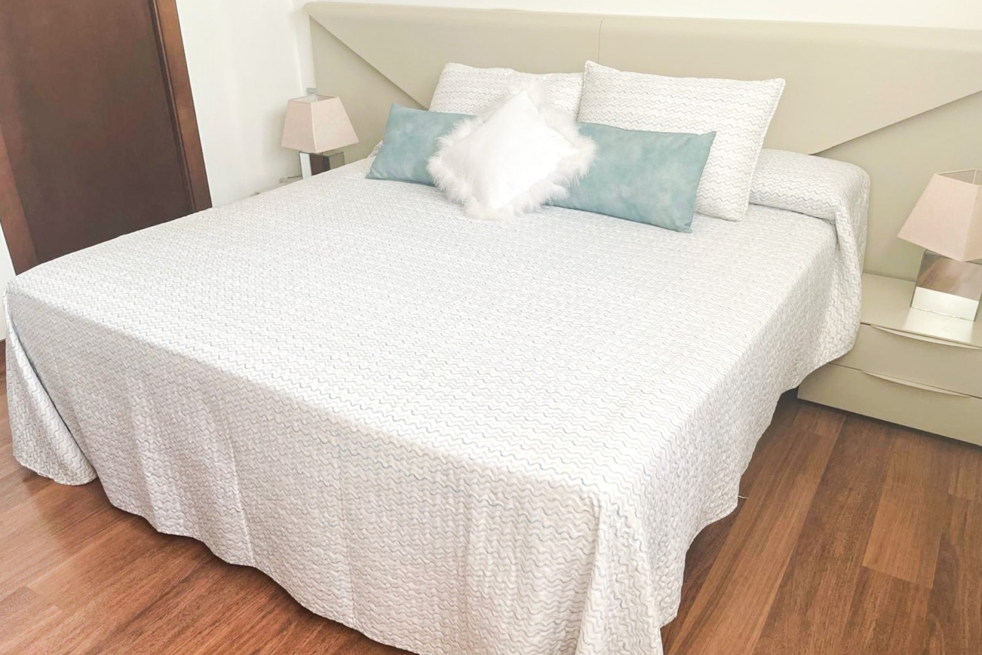 Resale - Villa / Semi detached - Orihuela Costa - Mil Palmeras