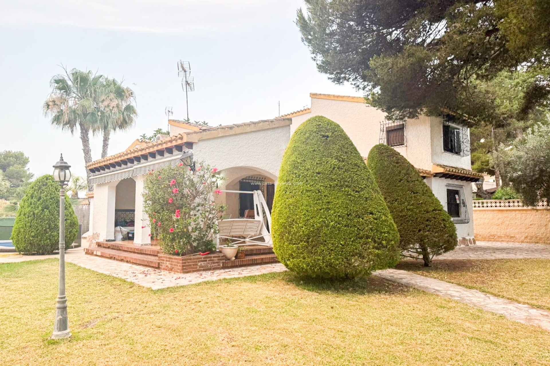 Resale - Villa / Semi detached - Orihuela Costa - Punta Prima