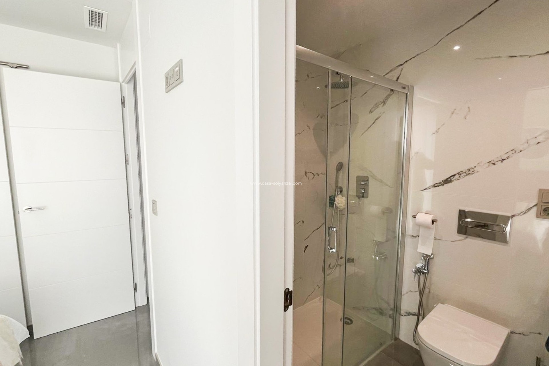 Resale - Villa / Semi detached - Torrevieja - Los Altos