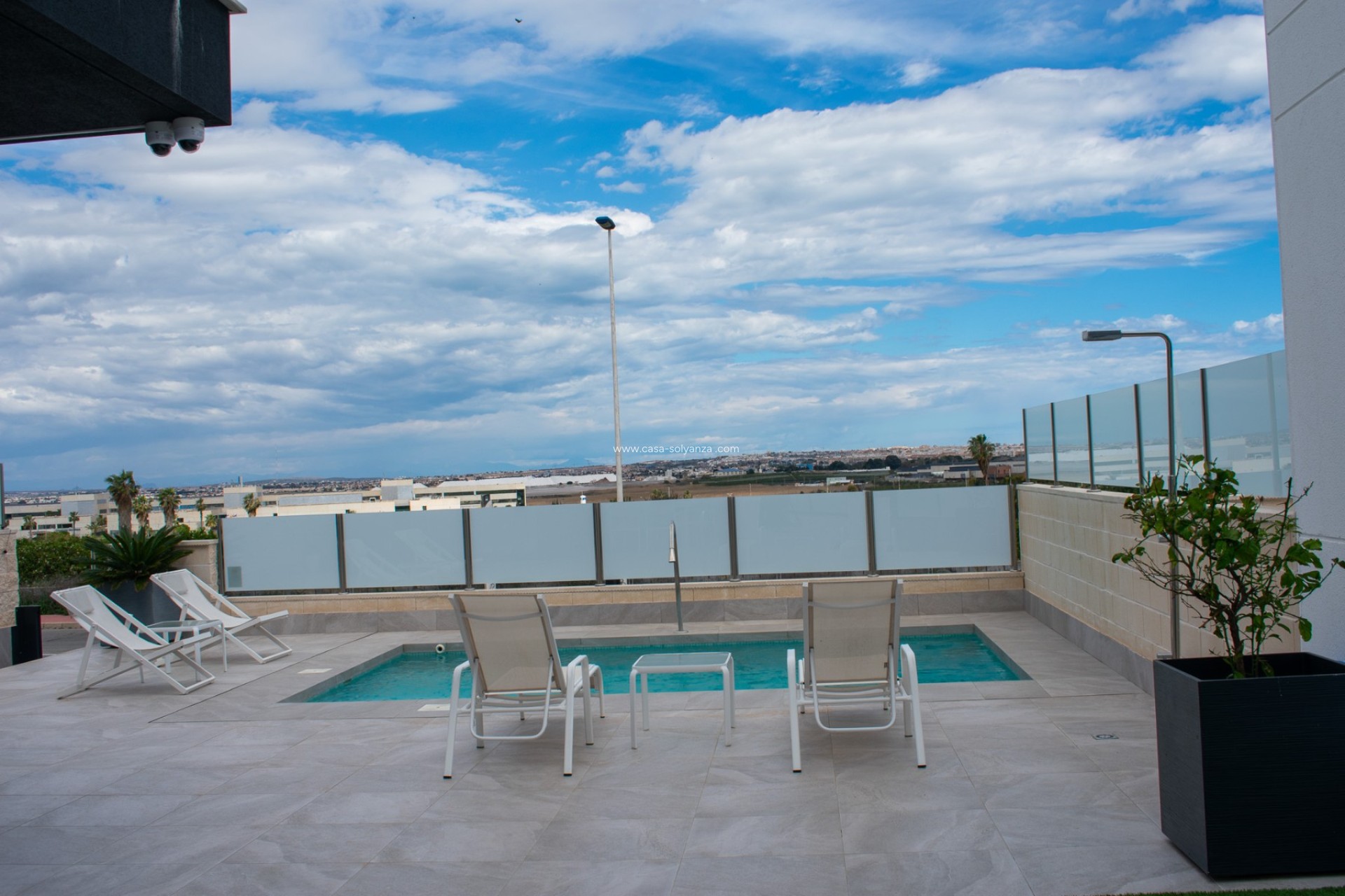 Resale - Villa / Semi detached - Torrevieja - Los Altos