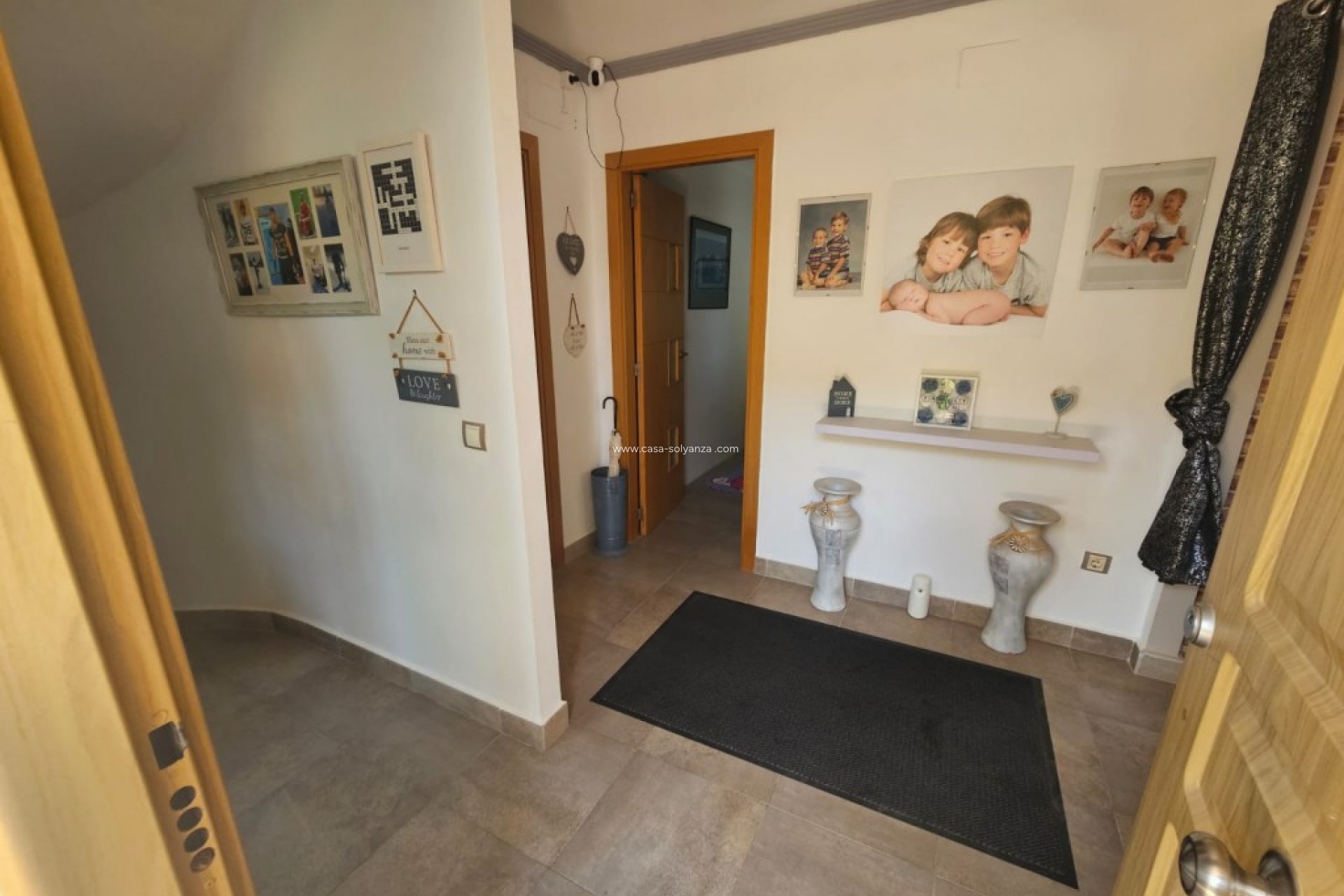 Resale - Villa - Sierra Cortina - Inland