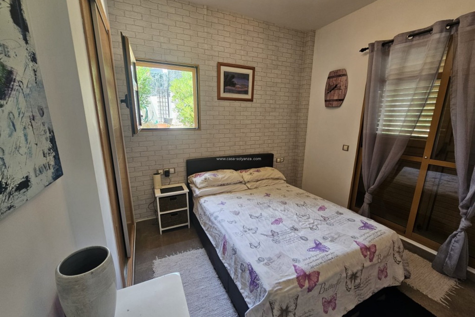 Resale - Villa - Sierra Cortina - Inland