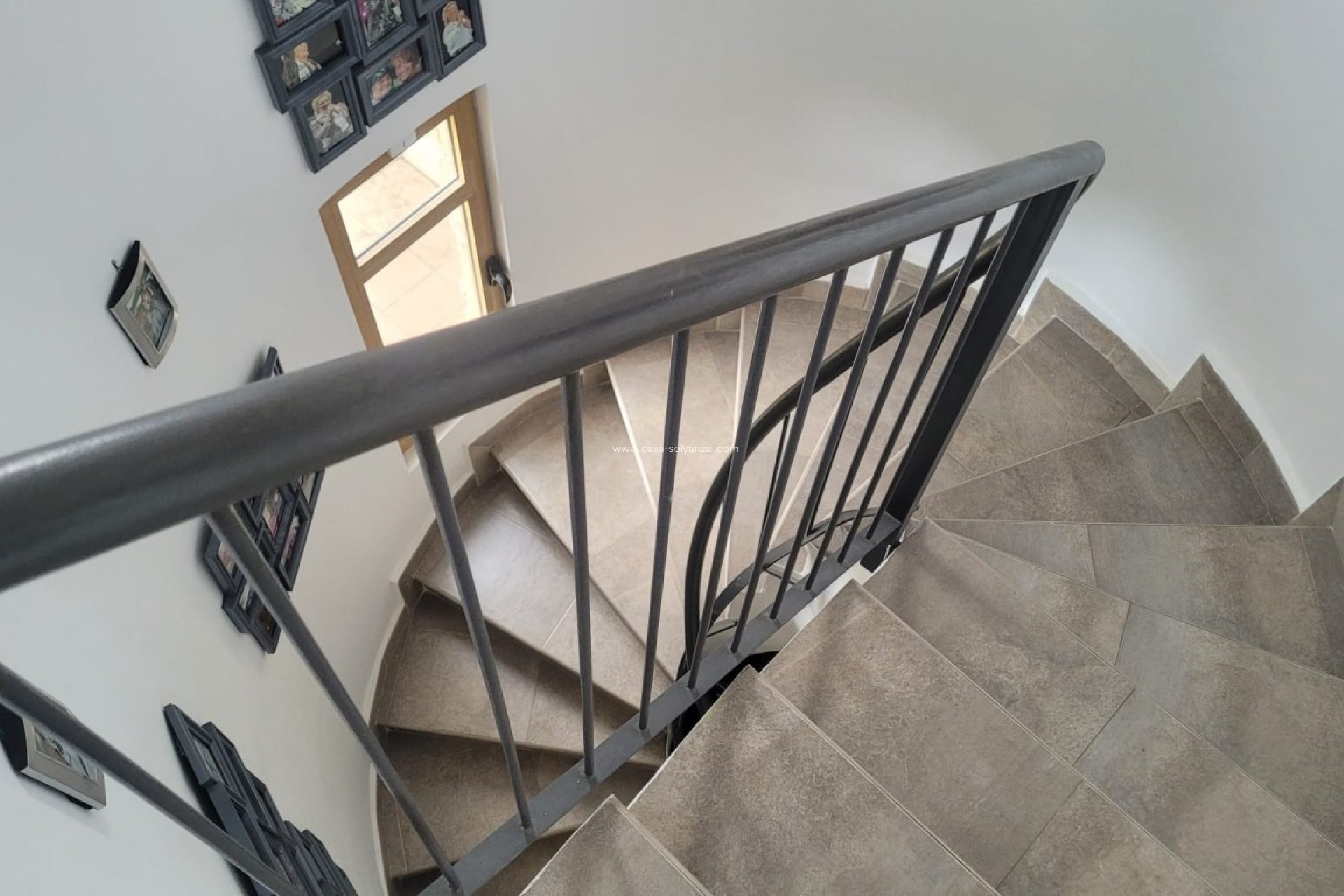 Resale - Villa - Sierra Cortina - Inland