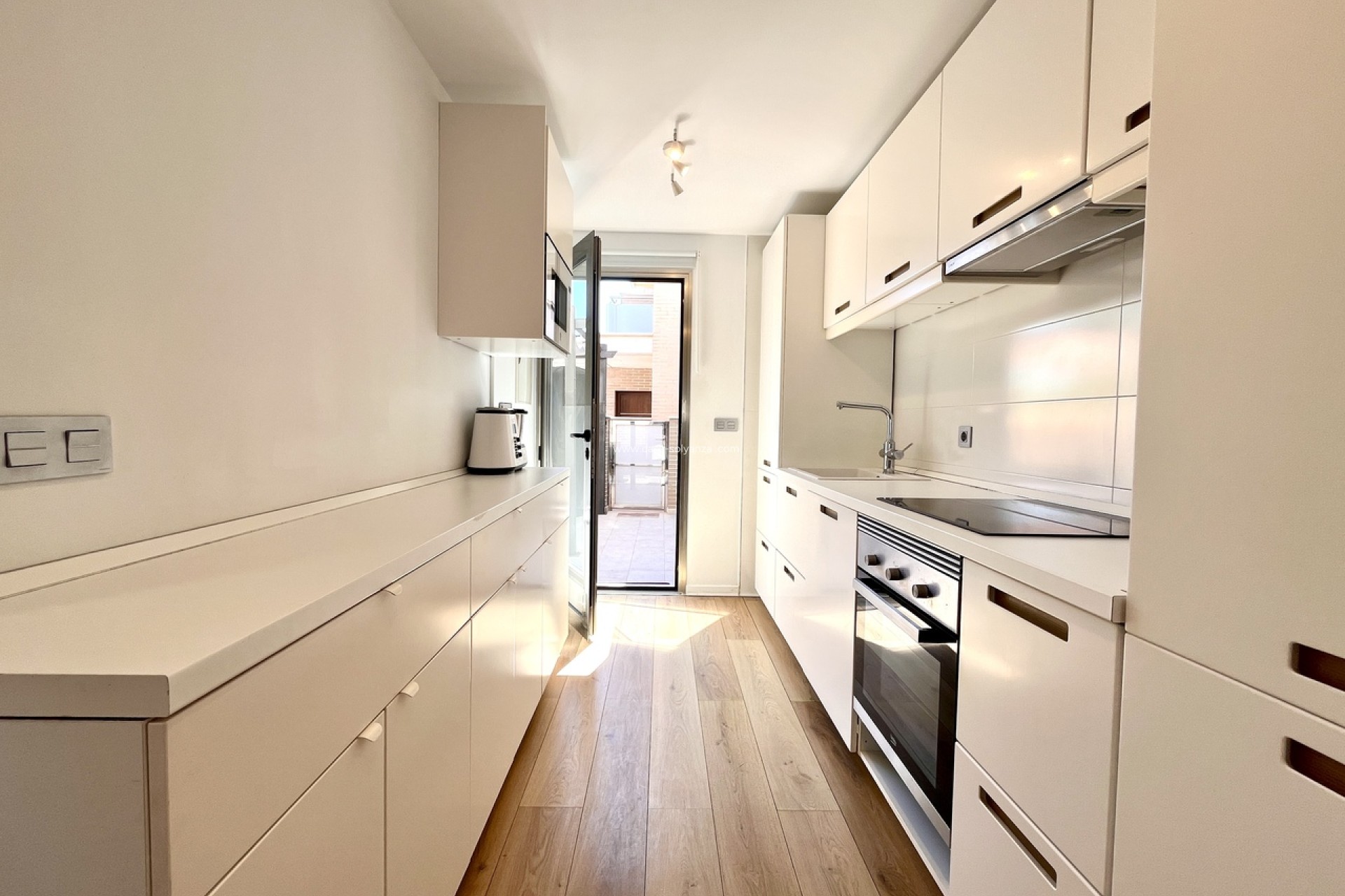 Resale - Villa - Torre de la Horadada - Costa Blanca