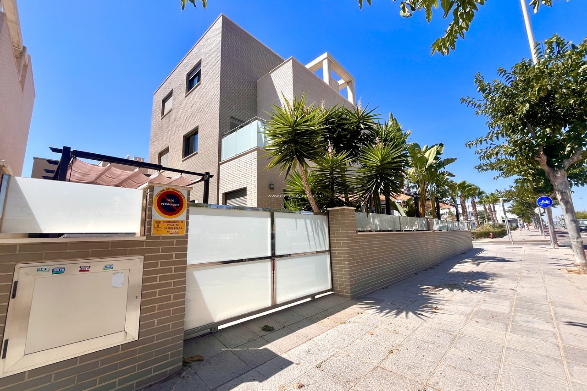 Resale - Villa - Torre de la Horadada - Costa Blanca