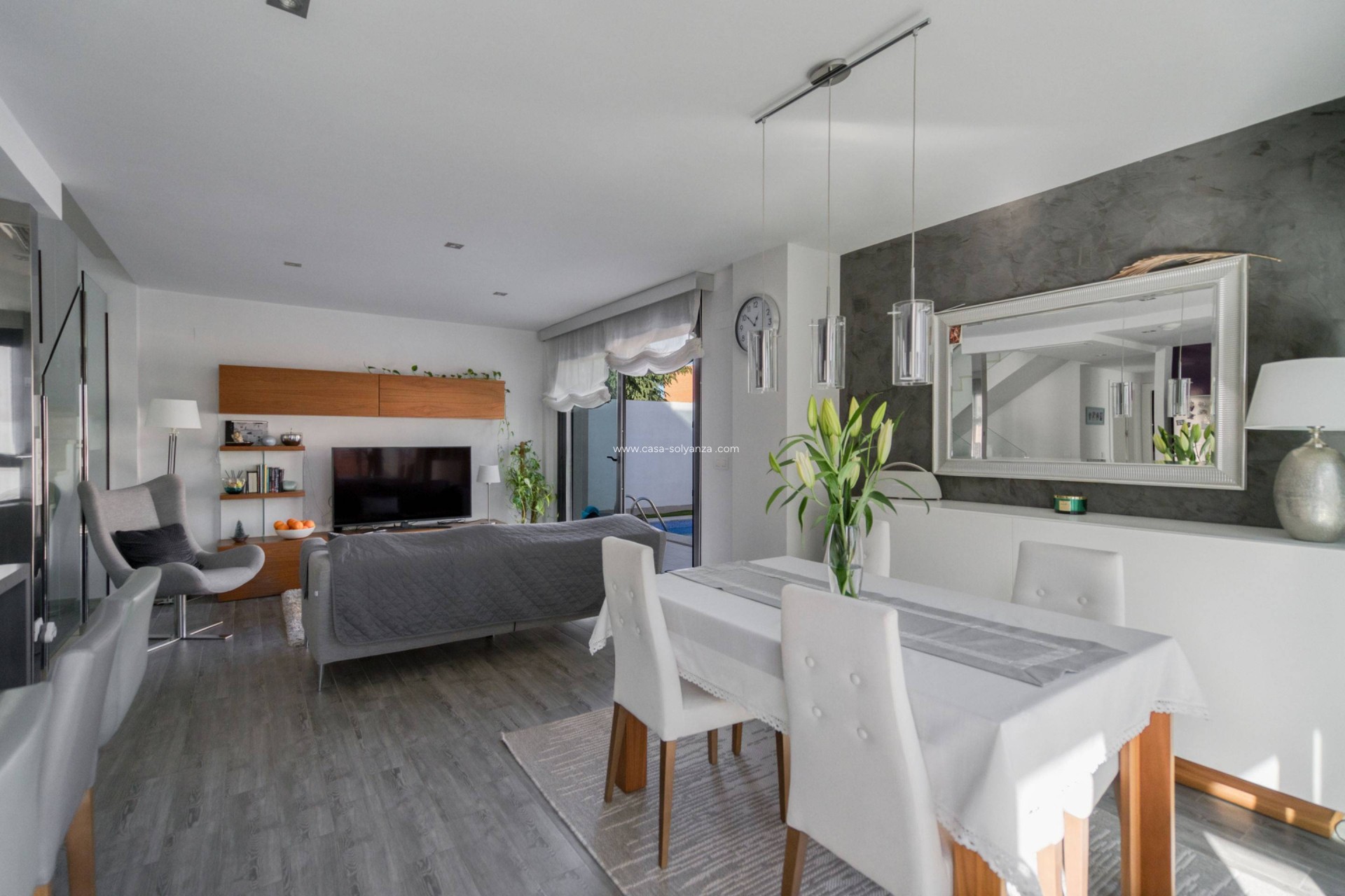 Resale - Villa - Torrevieja - Aguas nuevas