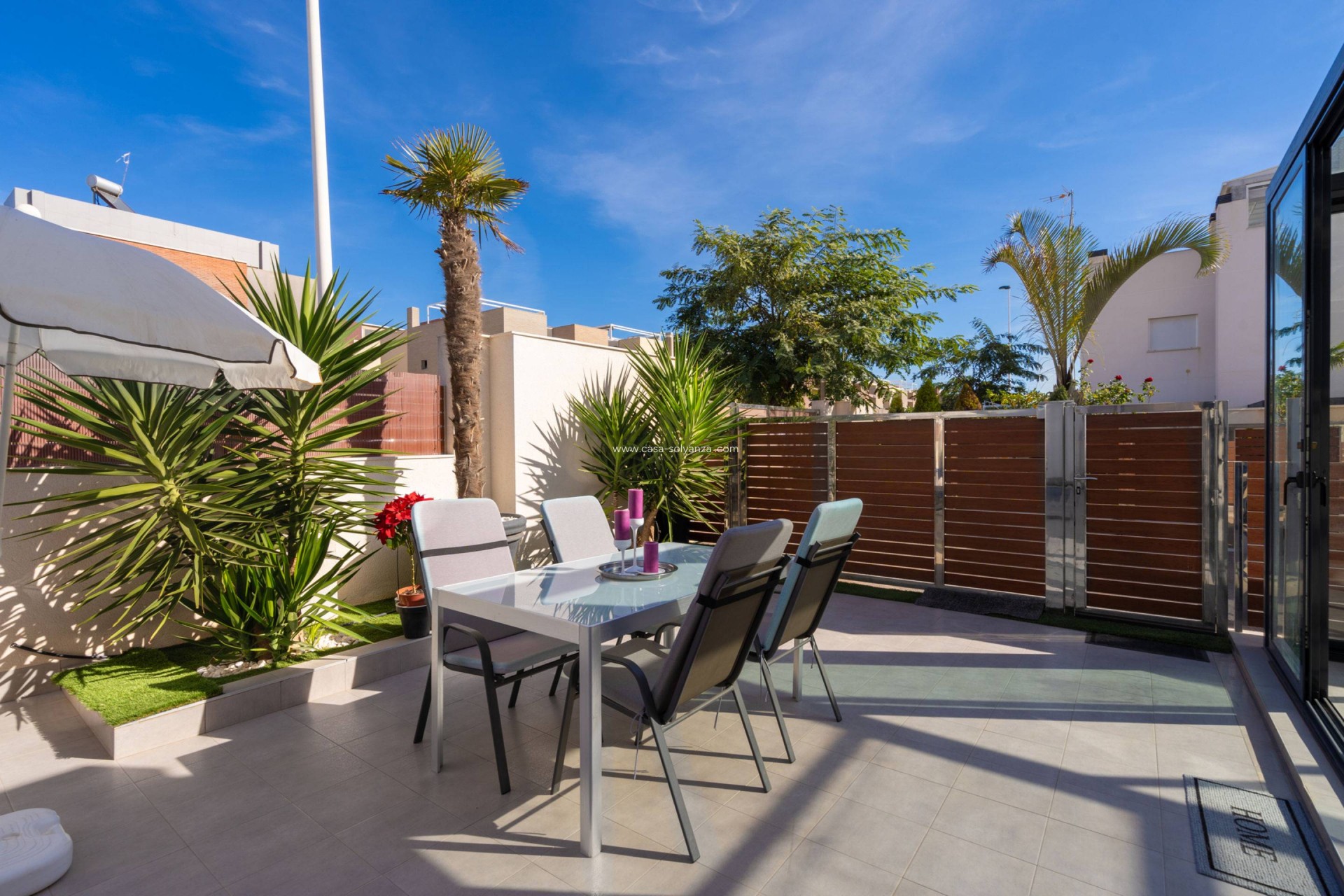 Resale - Villa - Torrevieja - Aguas nuevas