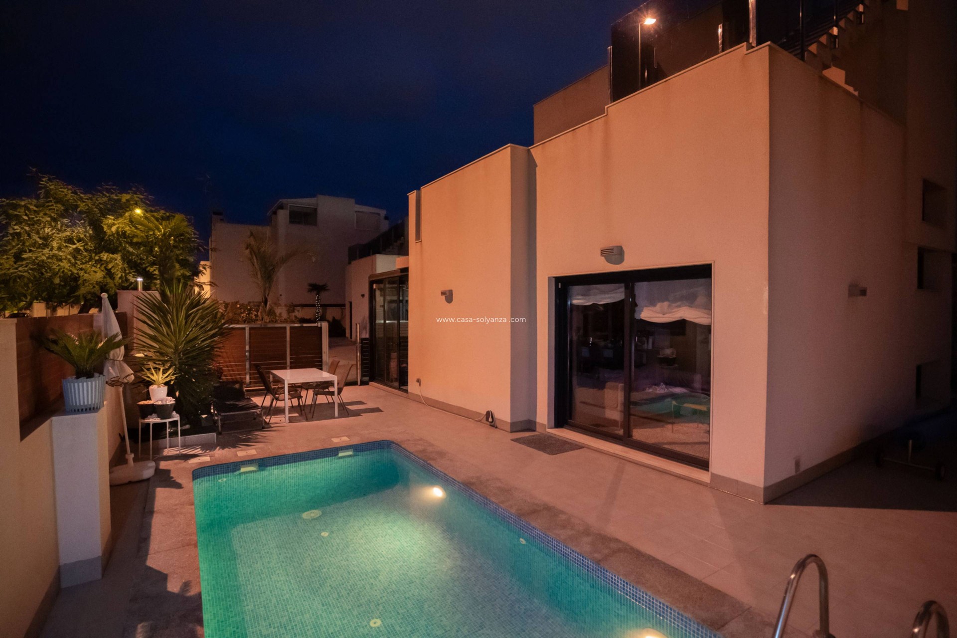 Resale - Villa - Torrevieja - Aguas nuevas