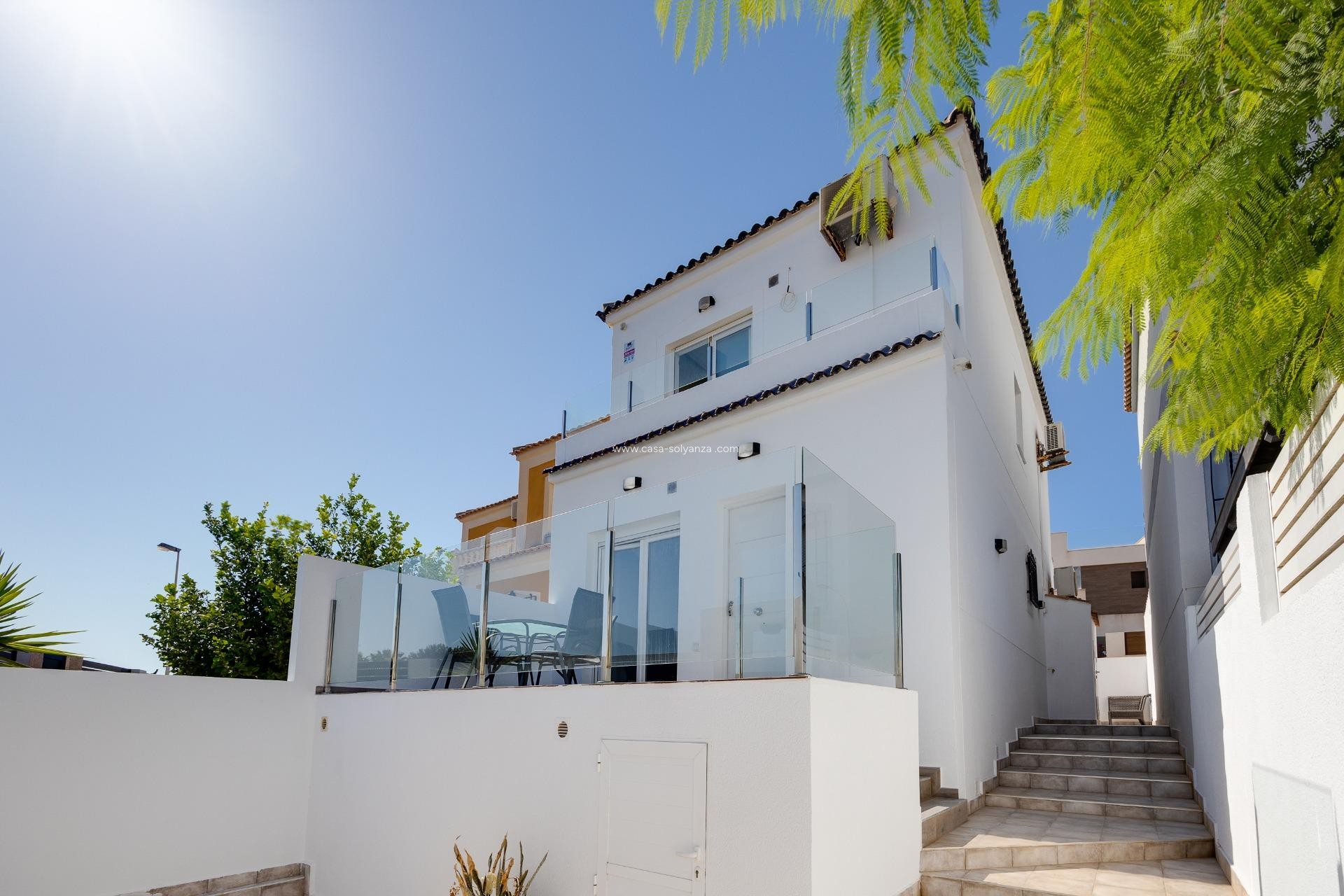 Resale - Villa - Torrevieja - Aguas nuevas