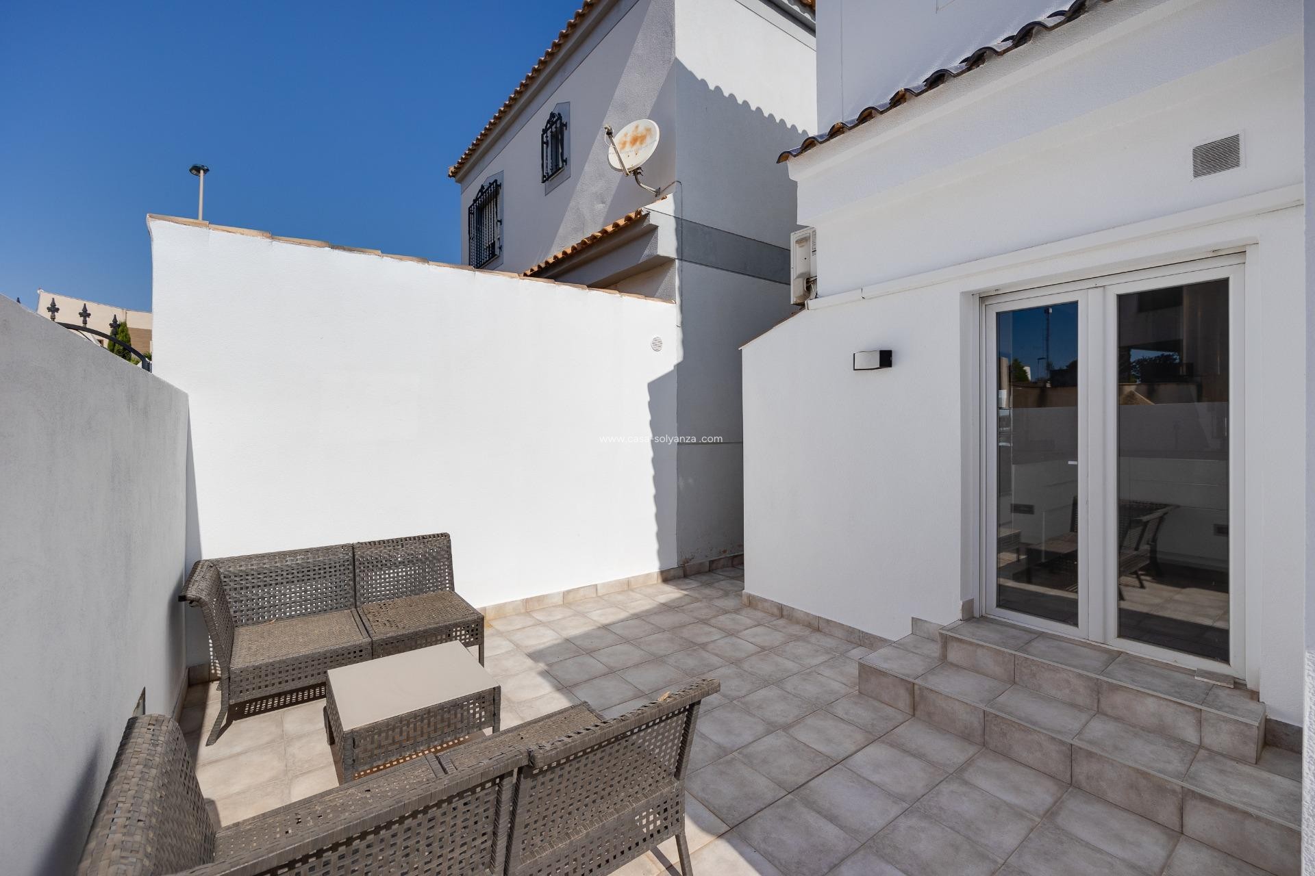 Resale - Villa - Torrevieja - Aguas nuevas