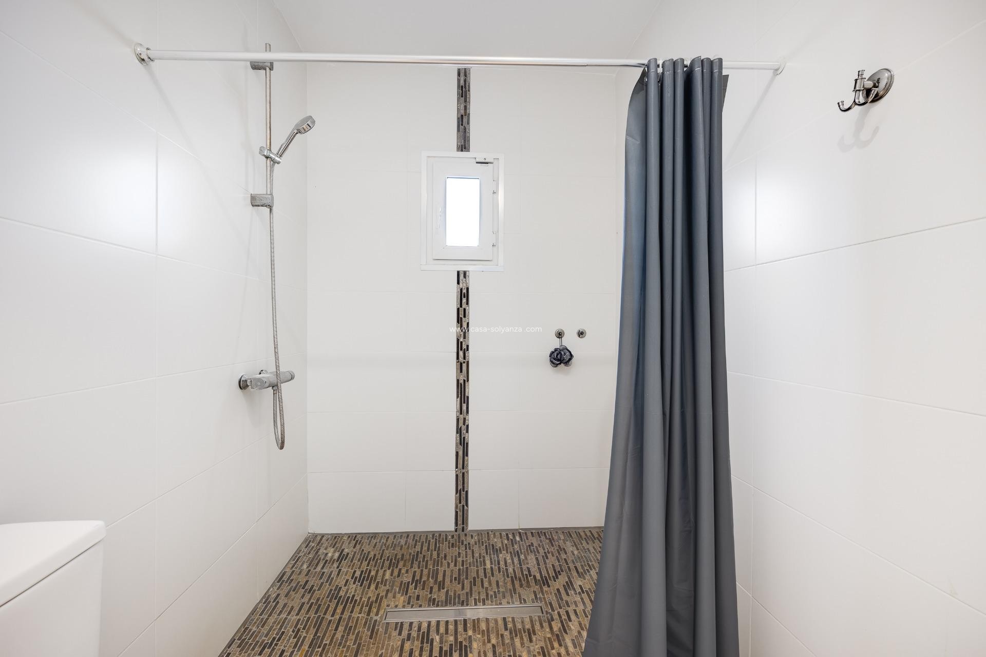 Resale - Villa - Torrevieja - Aguas nuevas