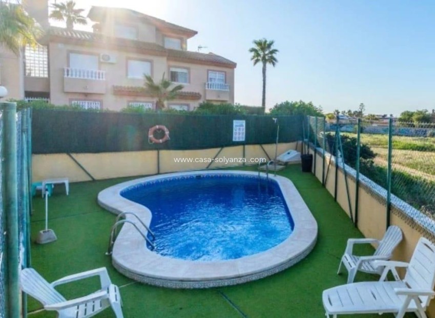 Resale - Villa - Torrevieja - Aguas nuevas