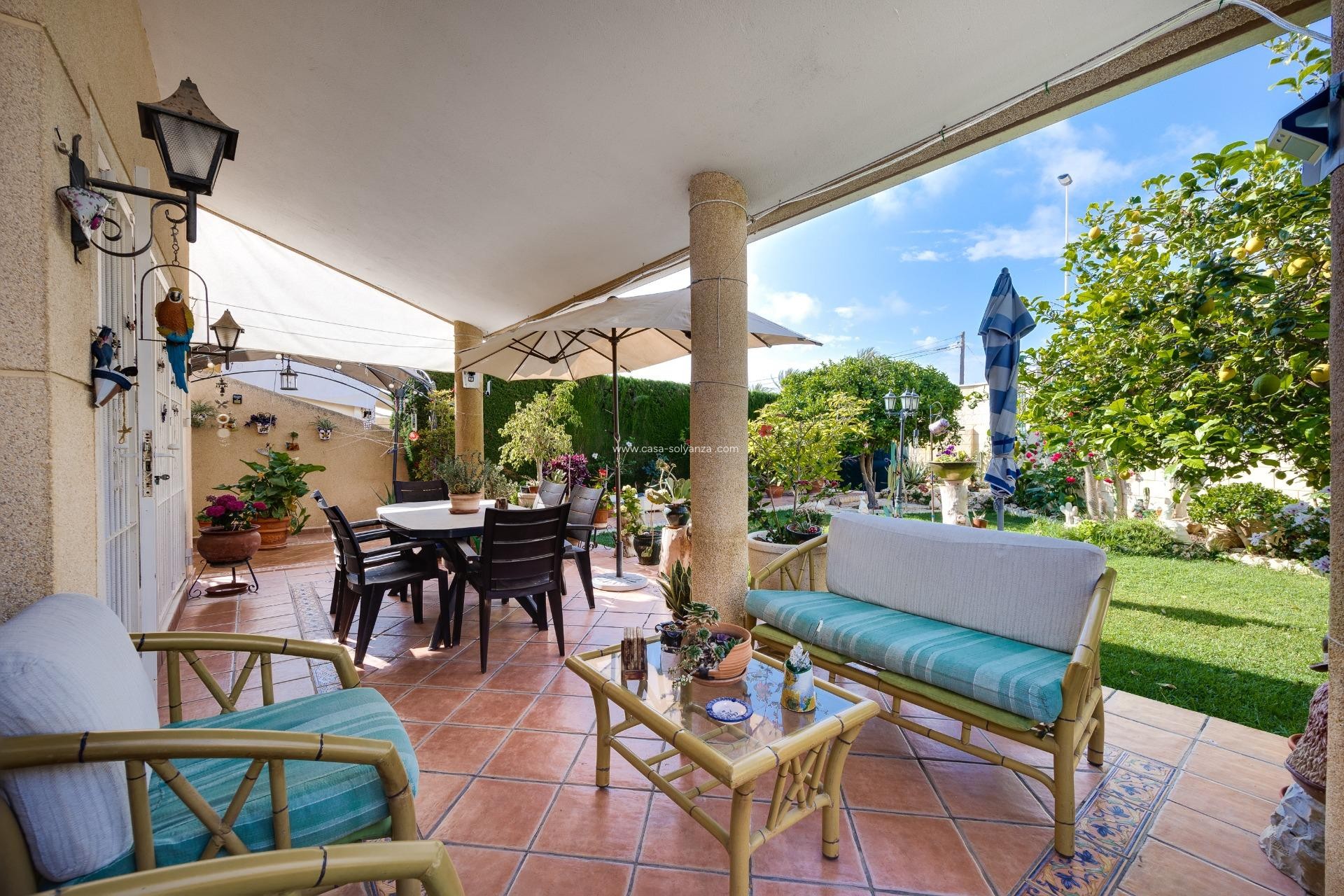 Resale - Villa - Torrevieja - Aguas nuevas