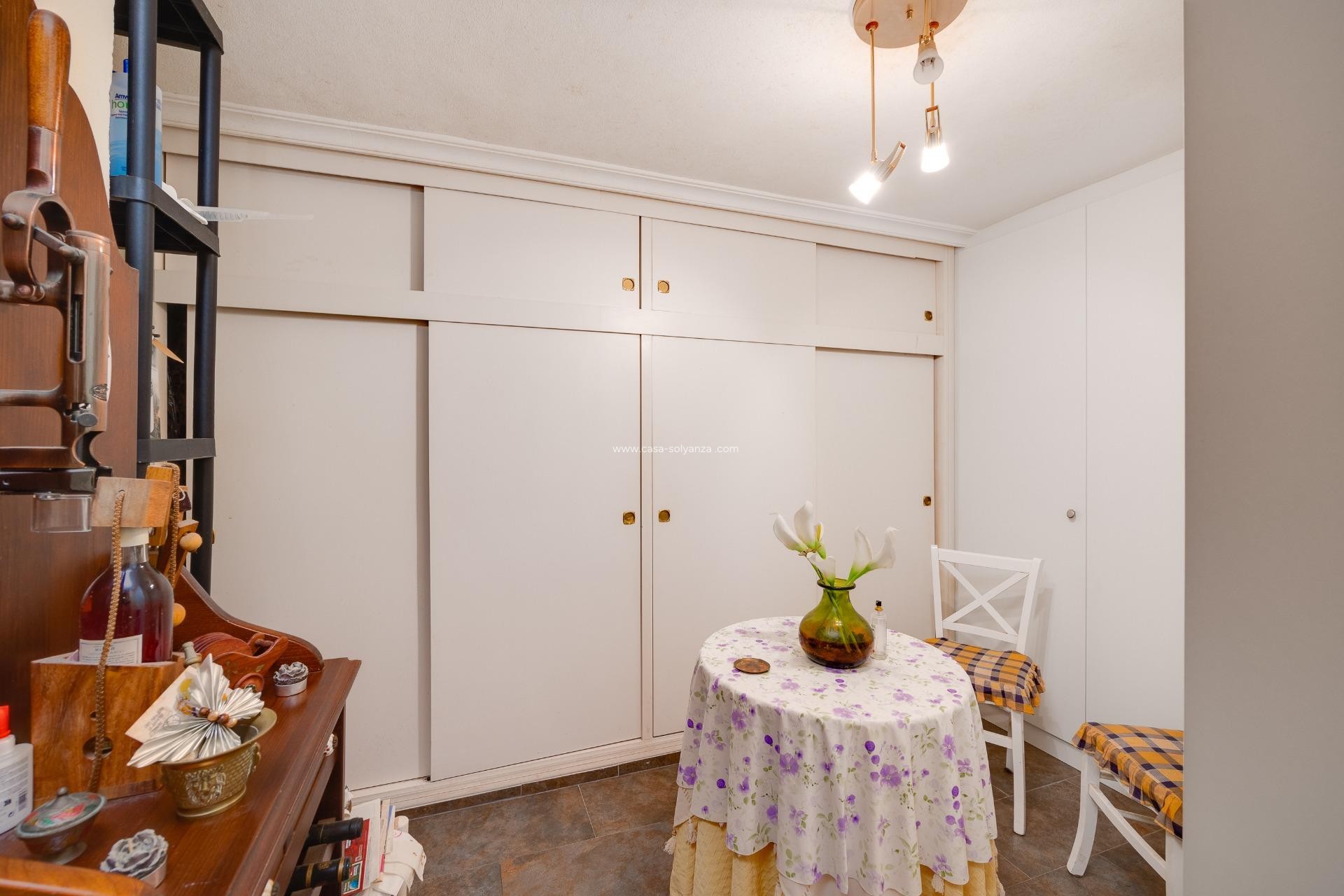 Resale - Villa - Torrevieja - Aguas nuevas