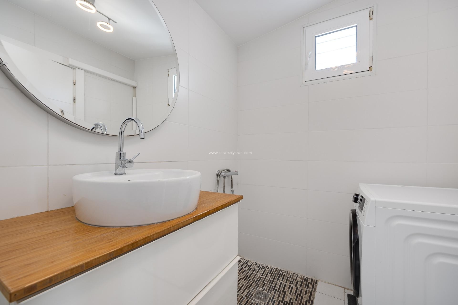 Resale - Villa - Torrevieja - Aguas nuevas