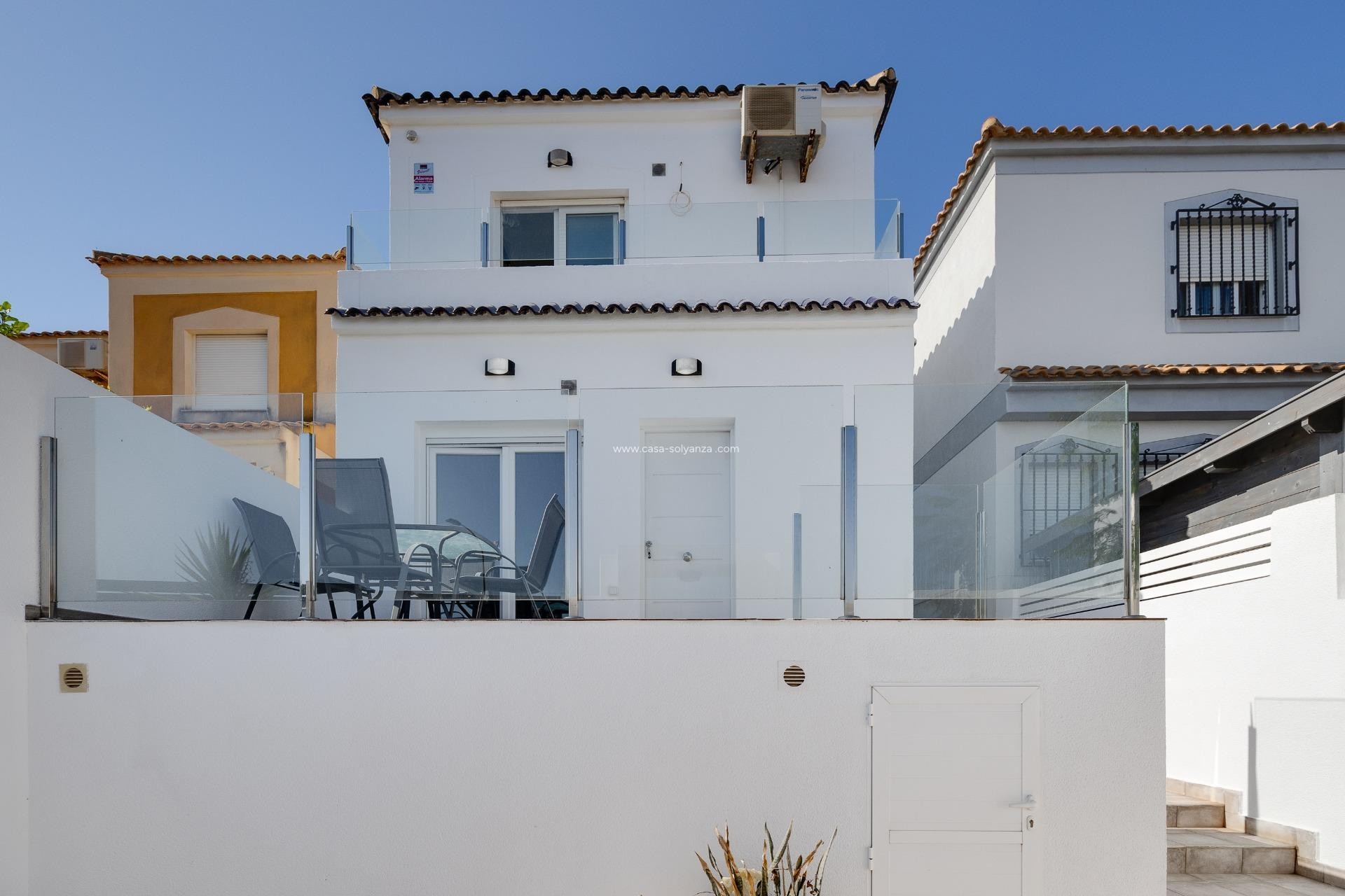 Resale - Villa - Torrevieja - Aguas nuevas