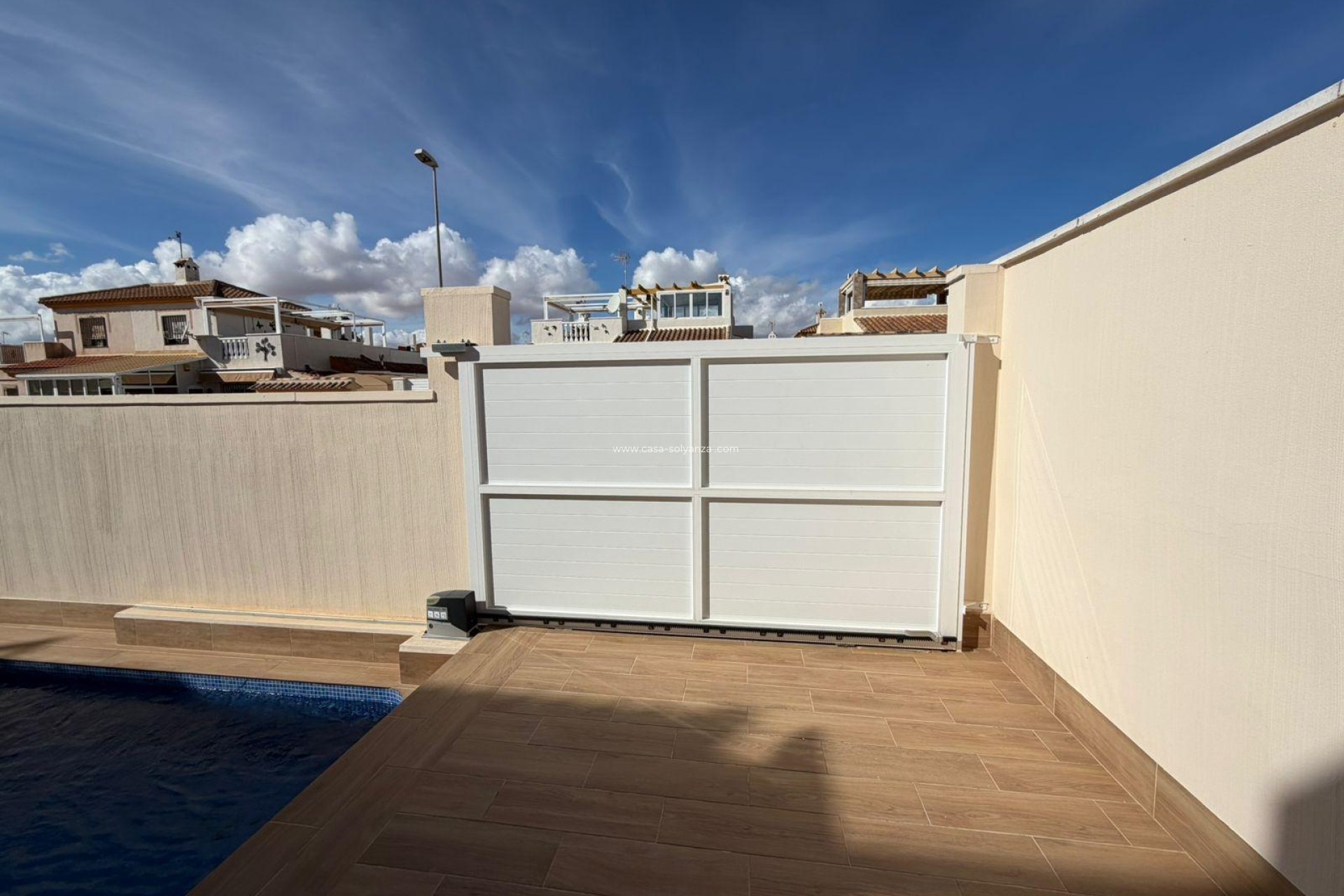Resale - Villa - Torrevieja - Cabo cervera