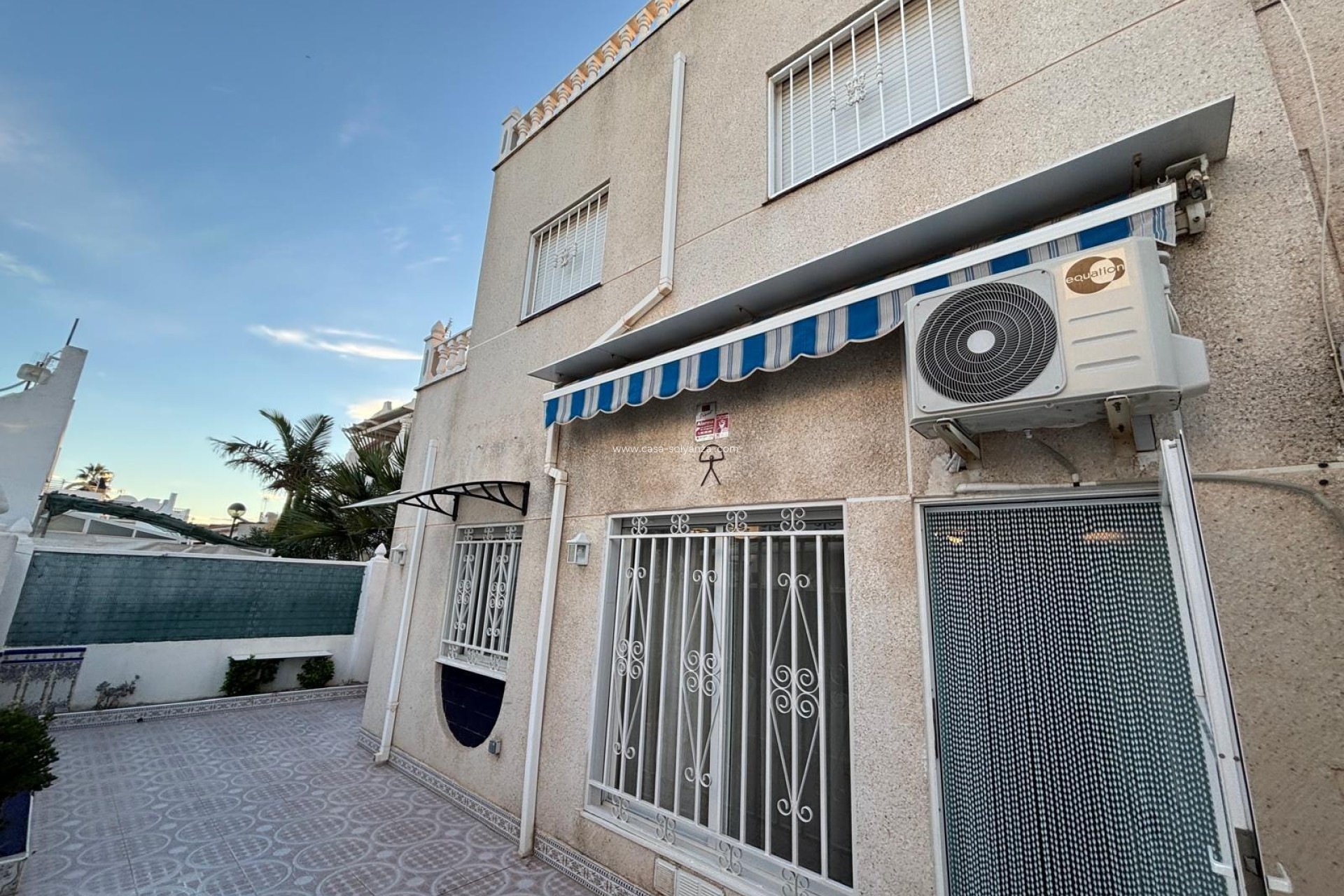 Resale - Villa - Torrevieja - Carrefour