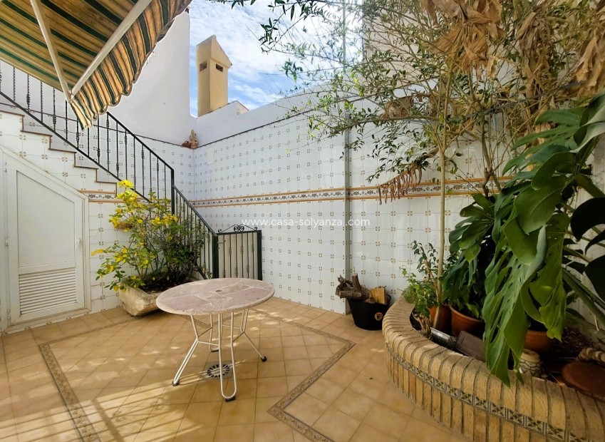 Resale - Villa - Torrevieja - Center
