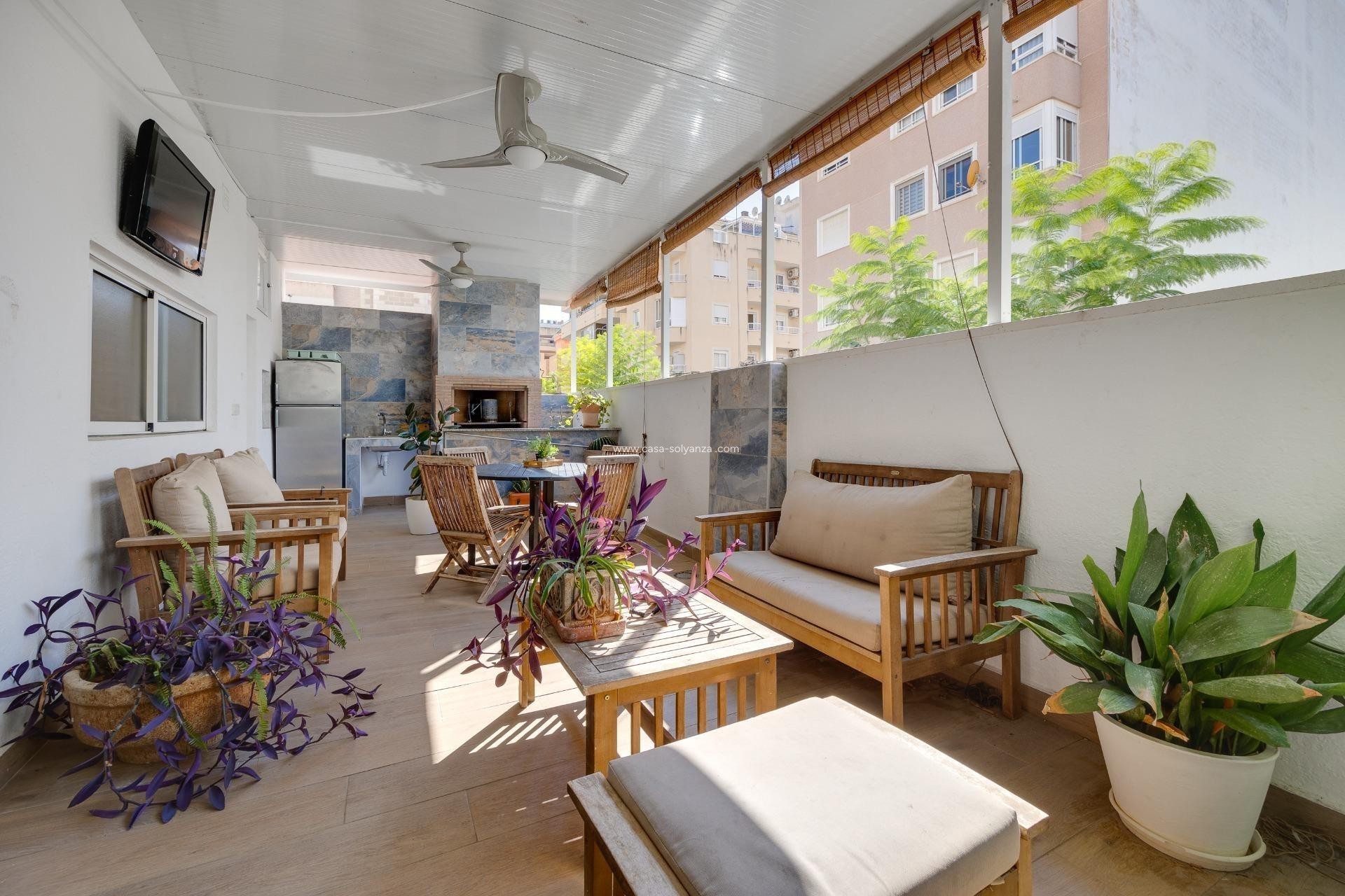 Resale - Villa - Torrevieja - Center