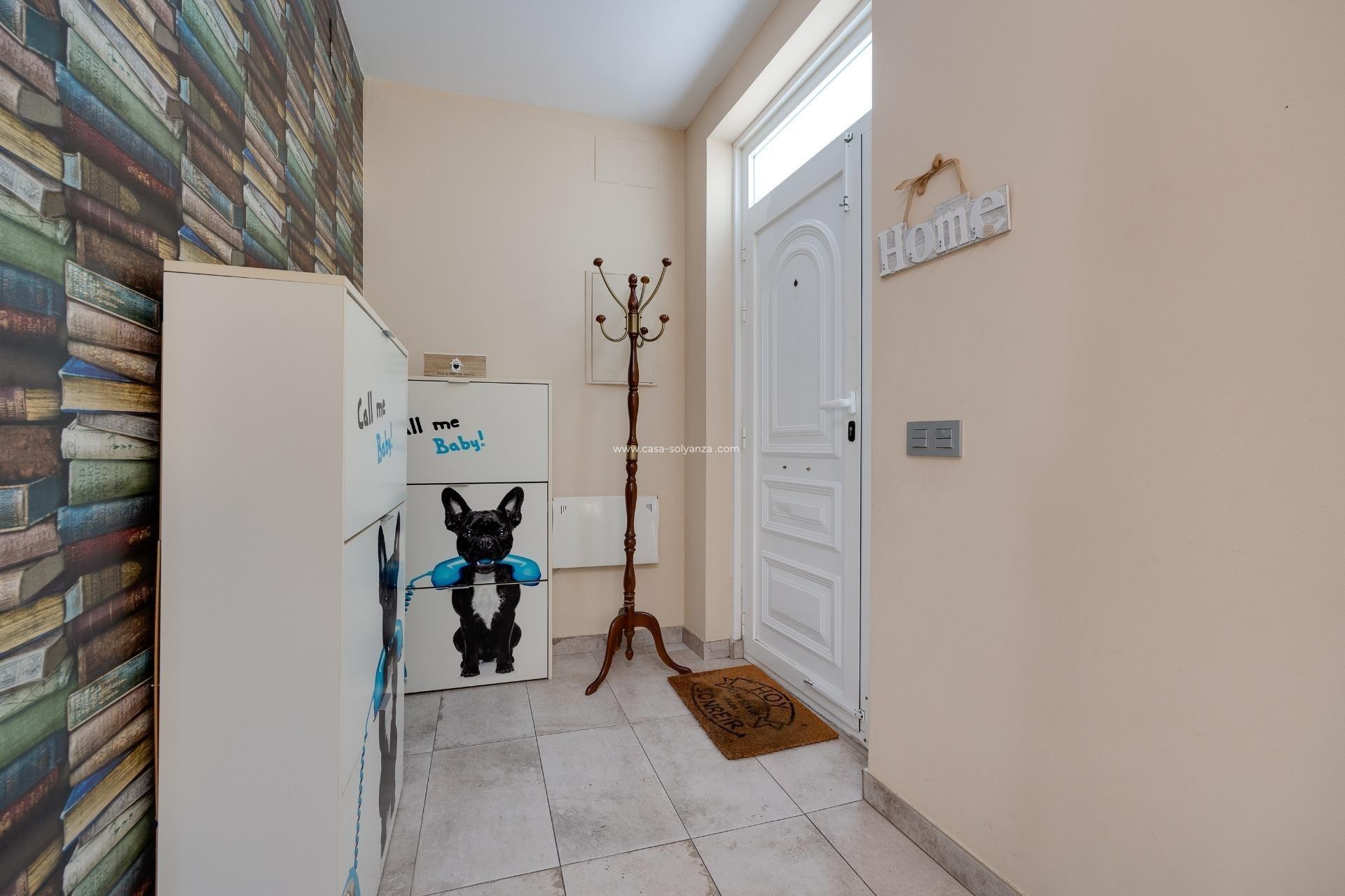 Resale - Villa - Torrevieja - Center