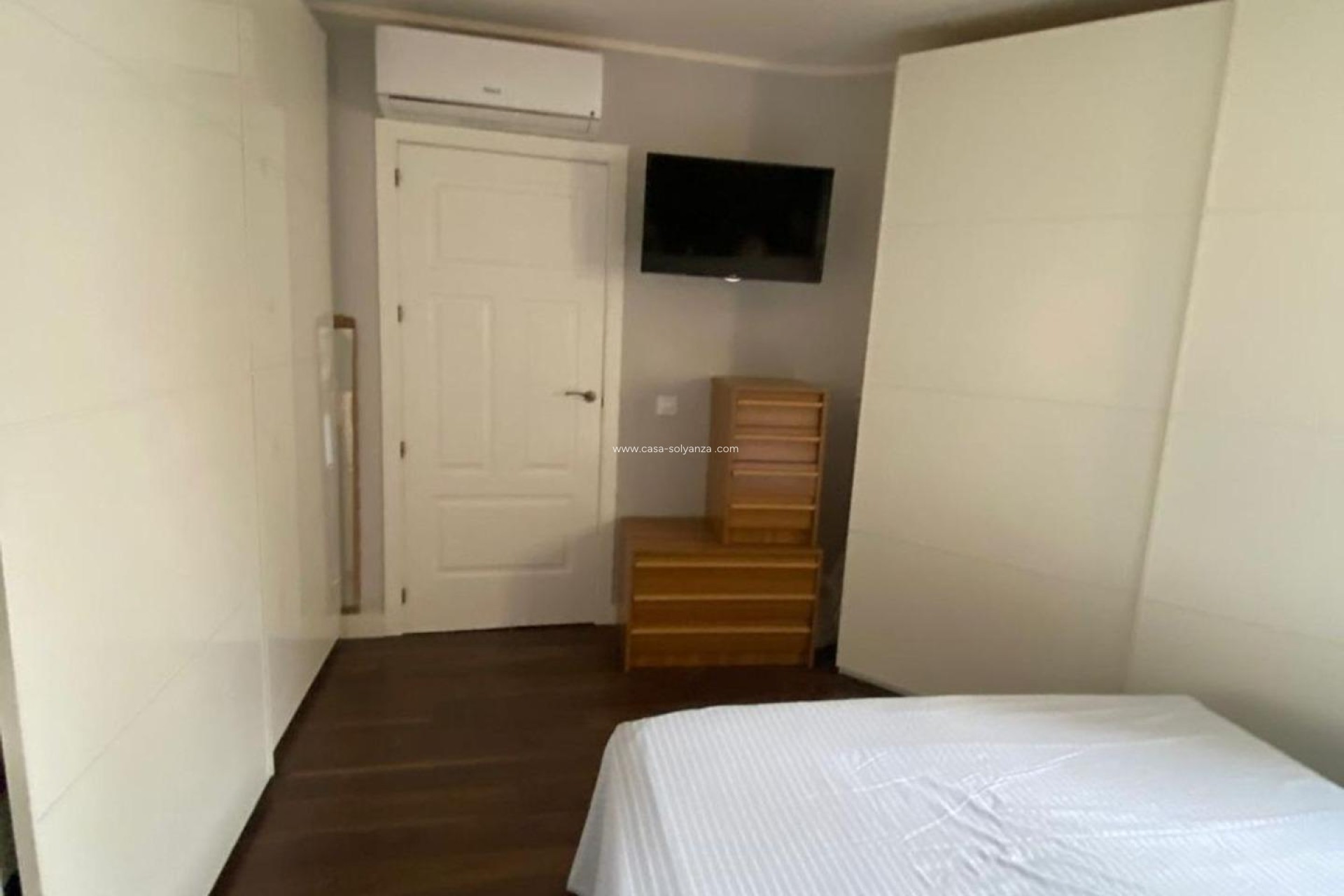 Resale - Villa - Torrevieja - Centro - Muelle Pesquero