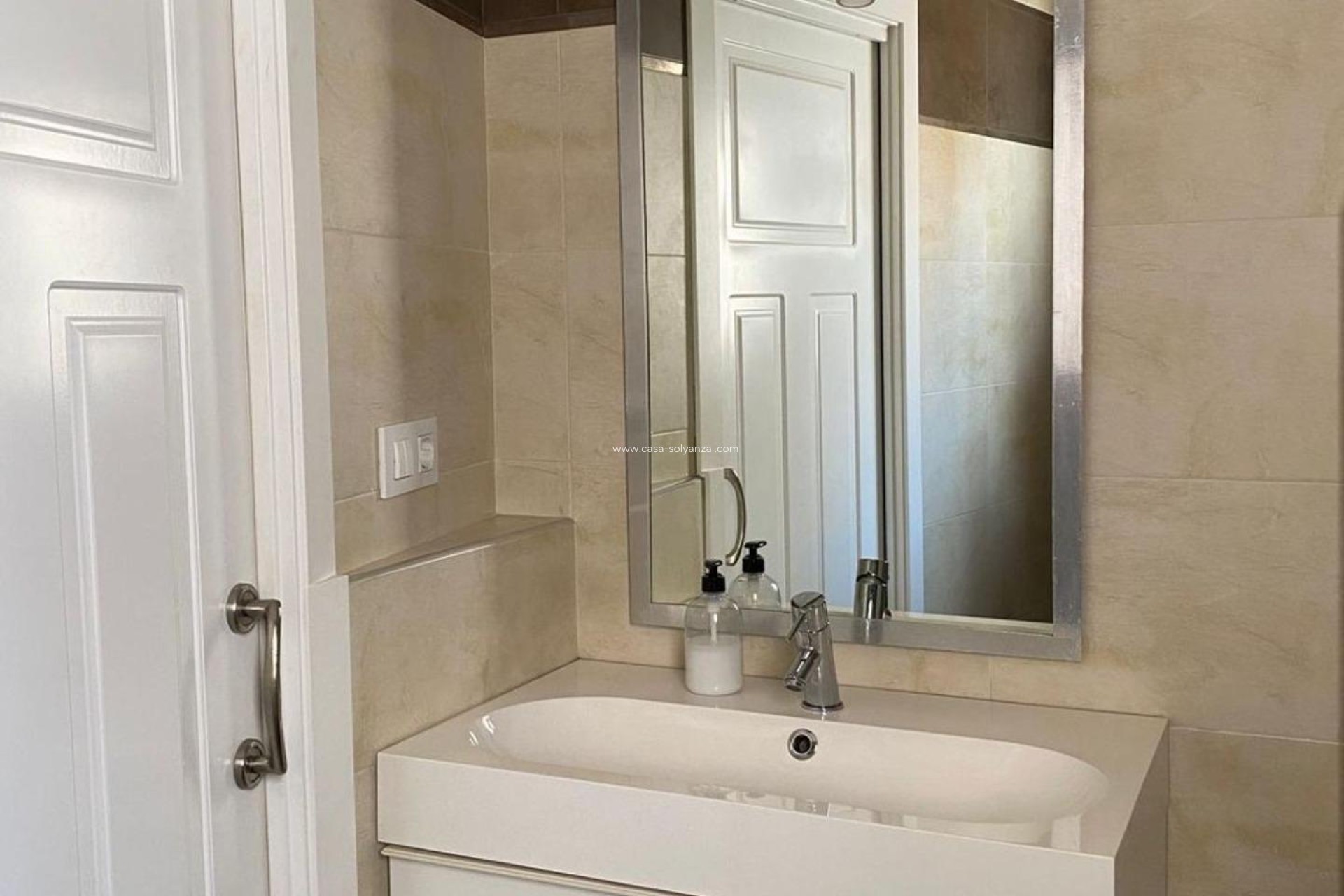 Resale - Villa - Torrevieja - Centro - Muelle Pesquero