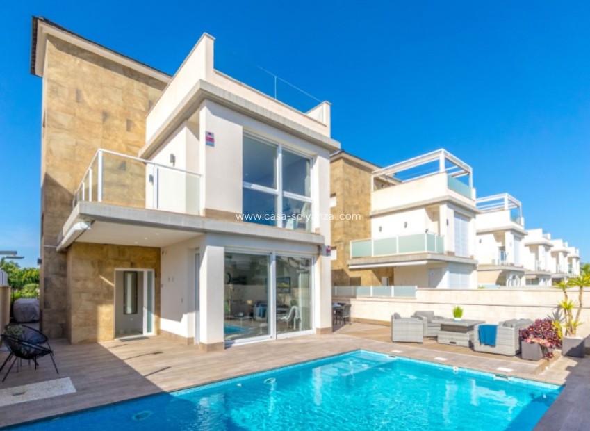 Resale - Villa - Torrevieja - Costa Blanca