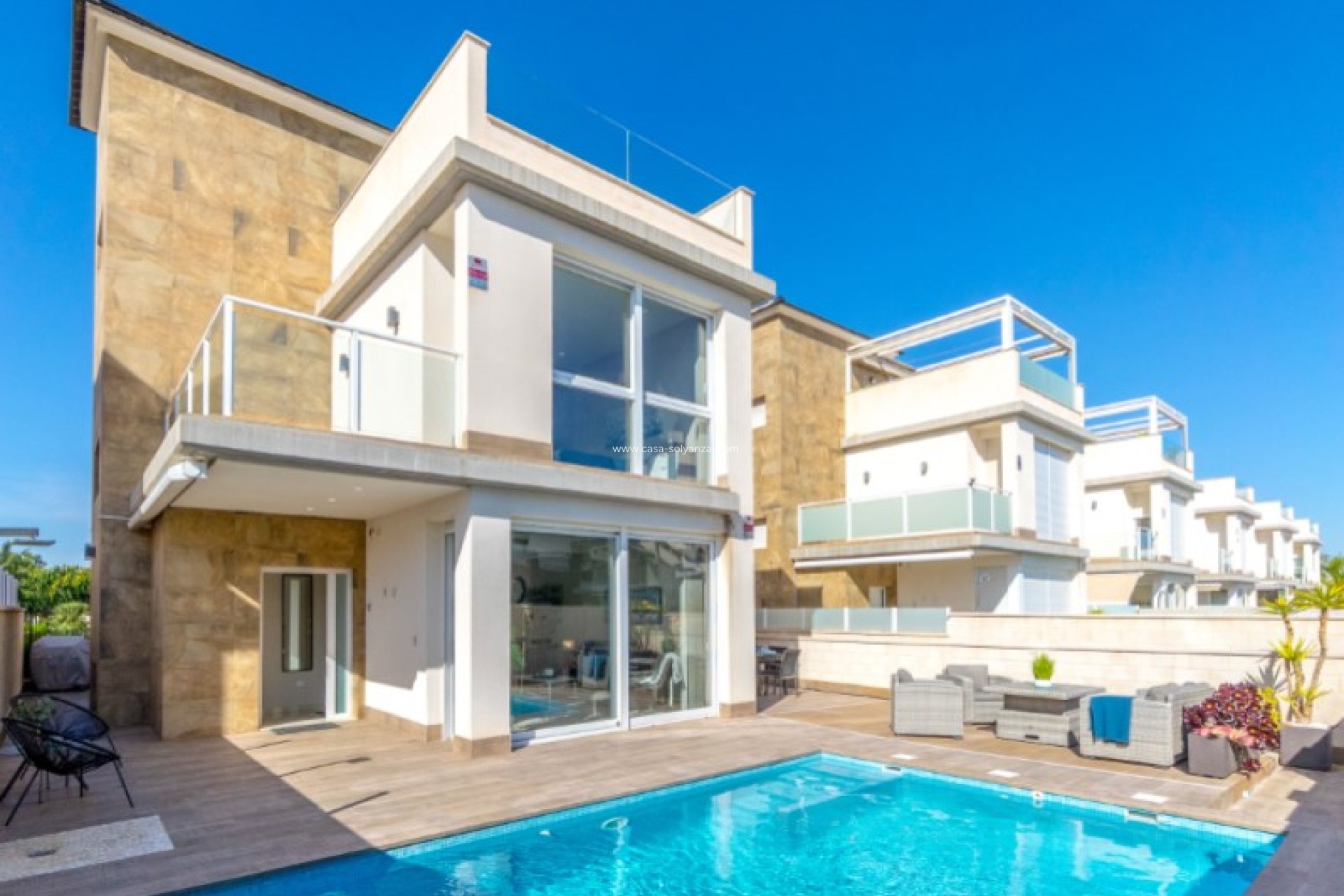 Resale - Villa - Torrevieja - Costa Blanca