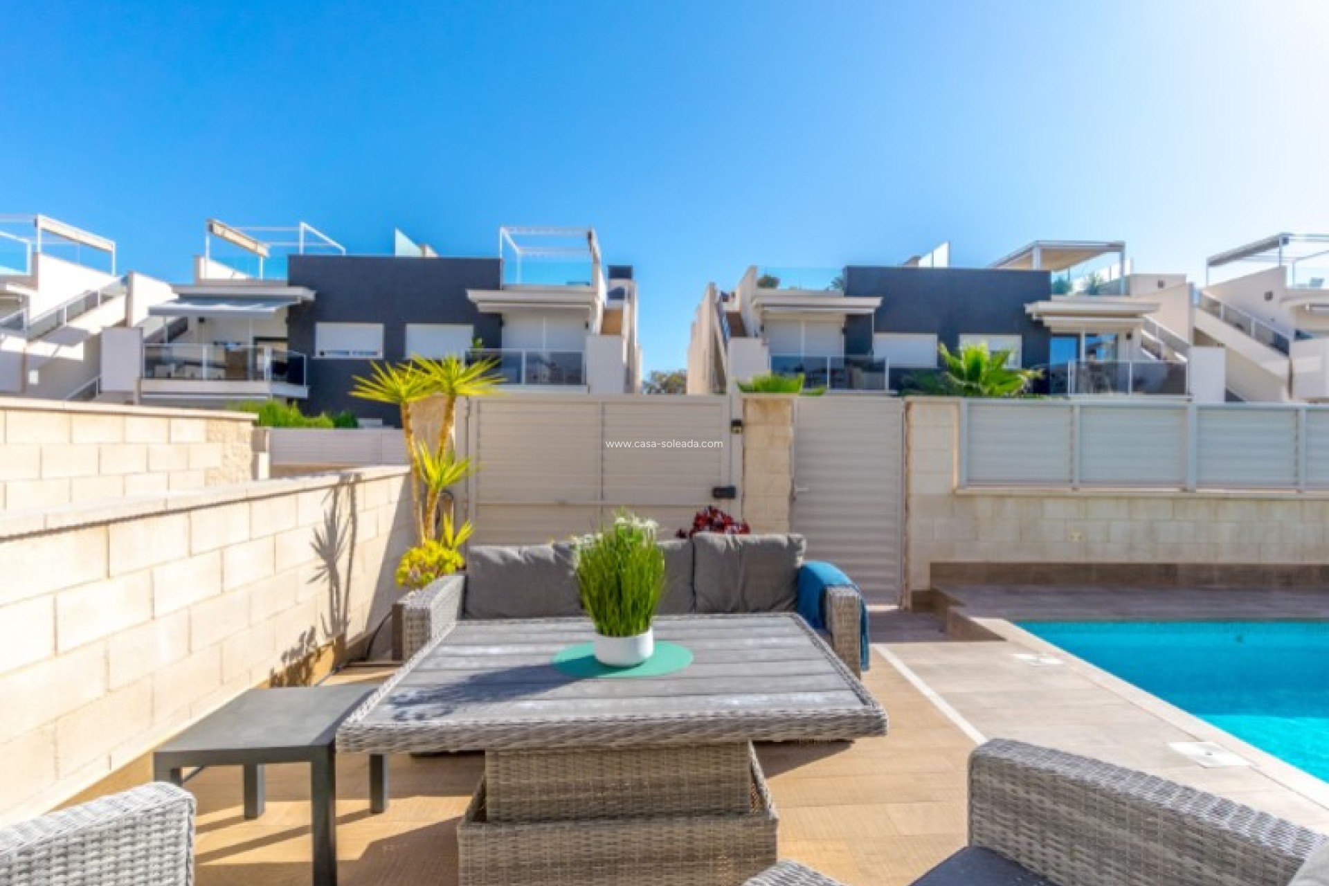 Resale - Villa - Torrevieja - Costa Blanca