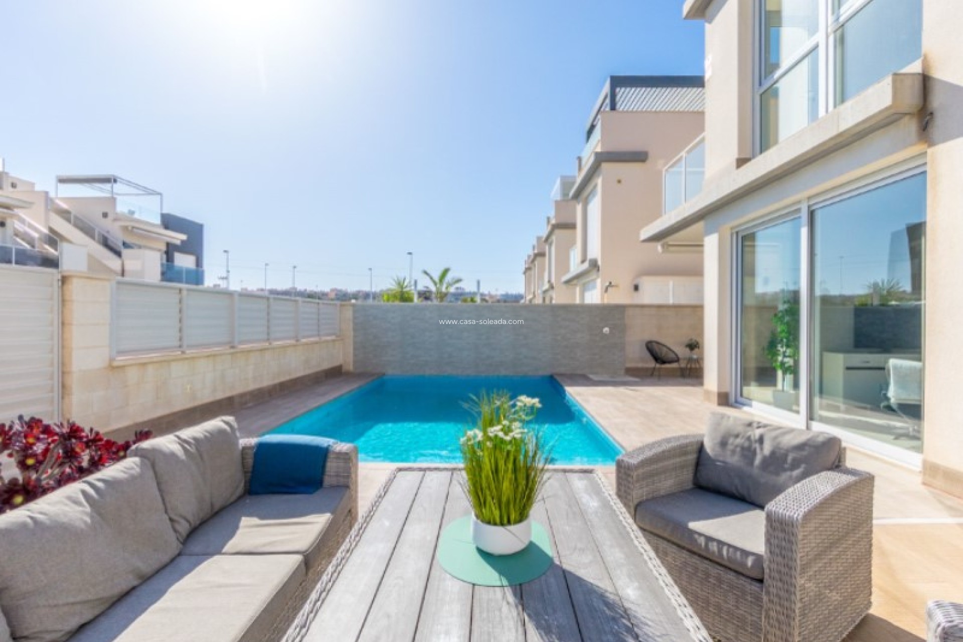Resale - Villa - Torrevieja - Costa Blanca