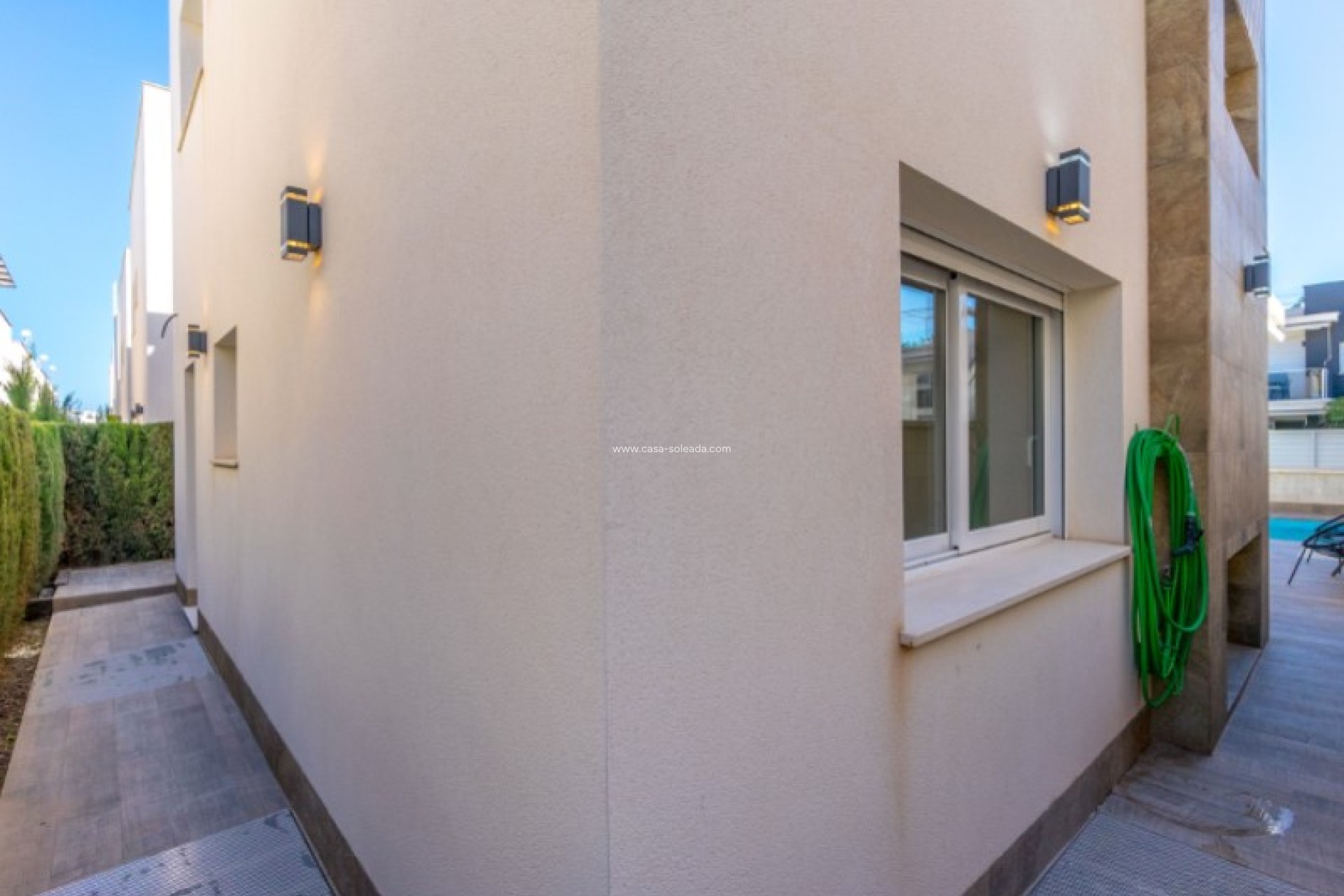 Resale - Villa - Torrevieja - Costa Blanca