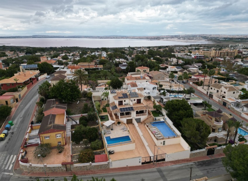 Resale - Villa - Torrevieja - Costa Blanca