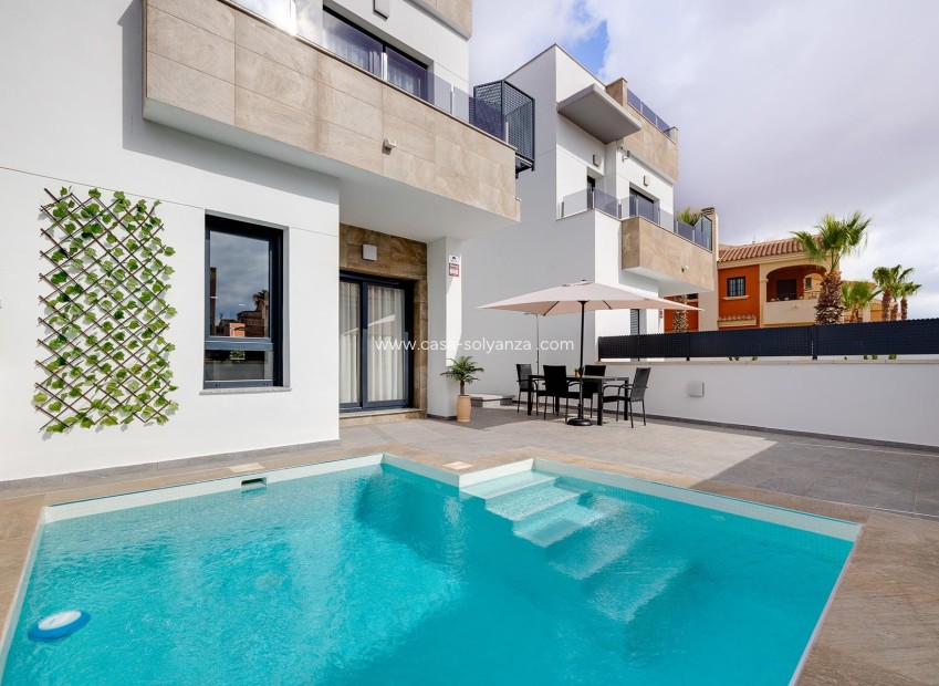 Resale - Villa - Torrevieja - Costa Blanca