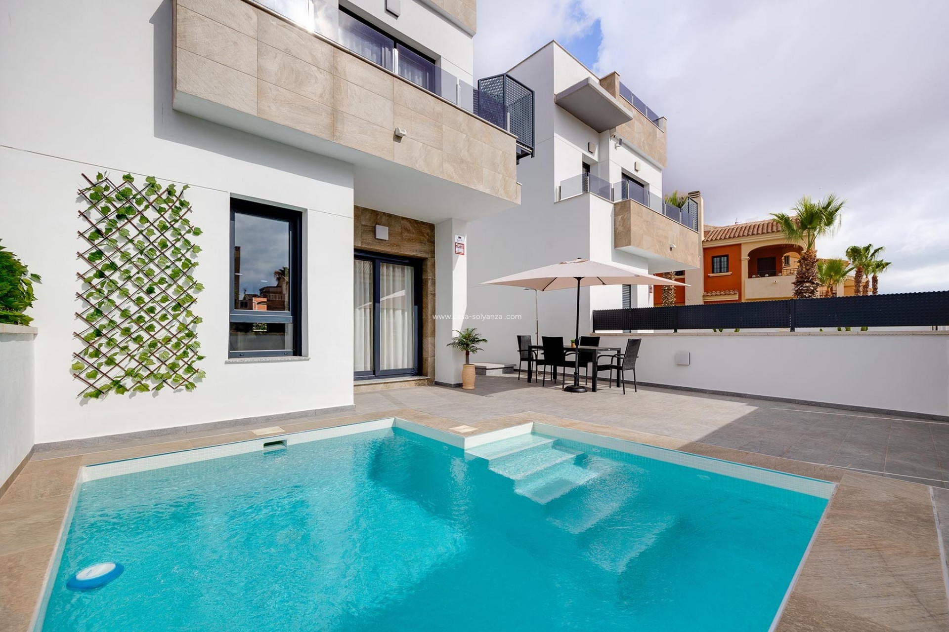 Resale - Villa - Torrevieja - Costa Blanca