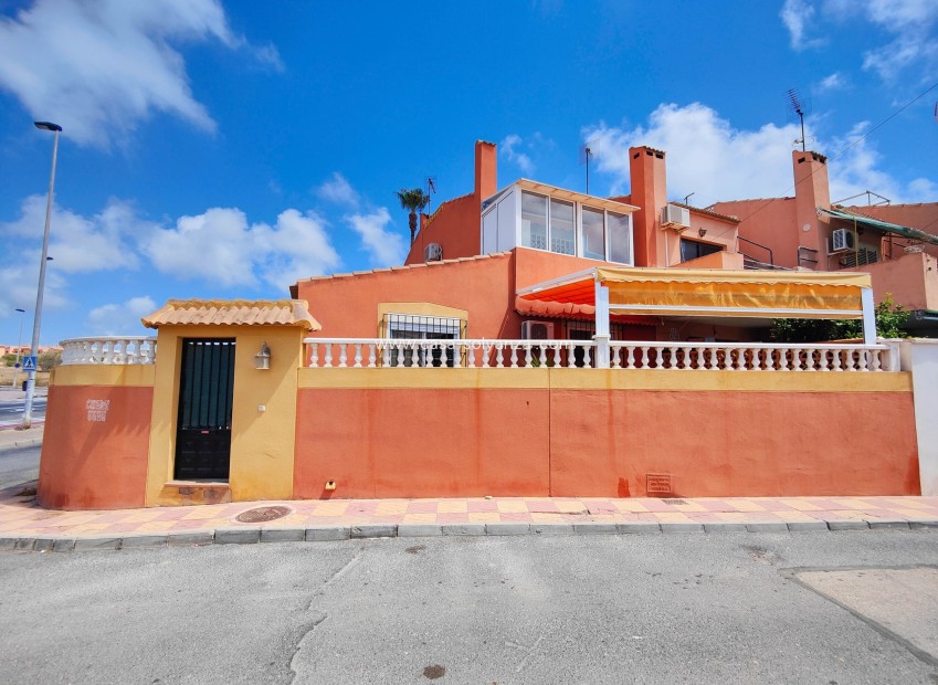 Resale - Villa - Torrevieja - Costa Blanca