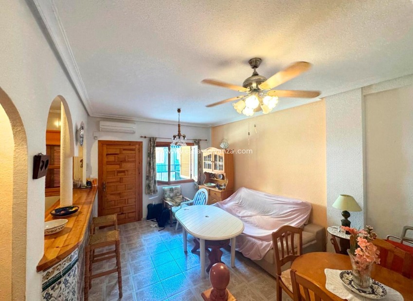 Resale - Villa - Torrevieja - Costa Blanca