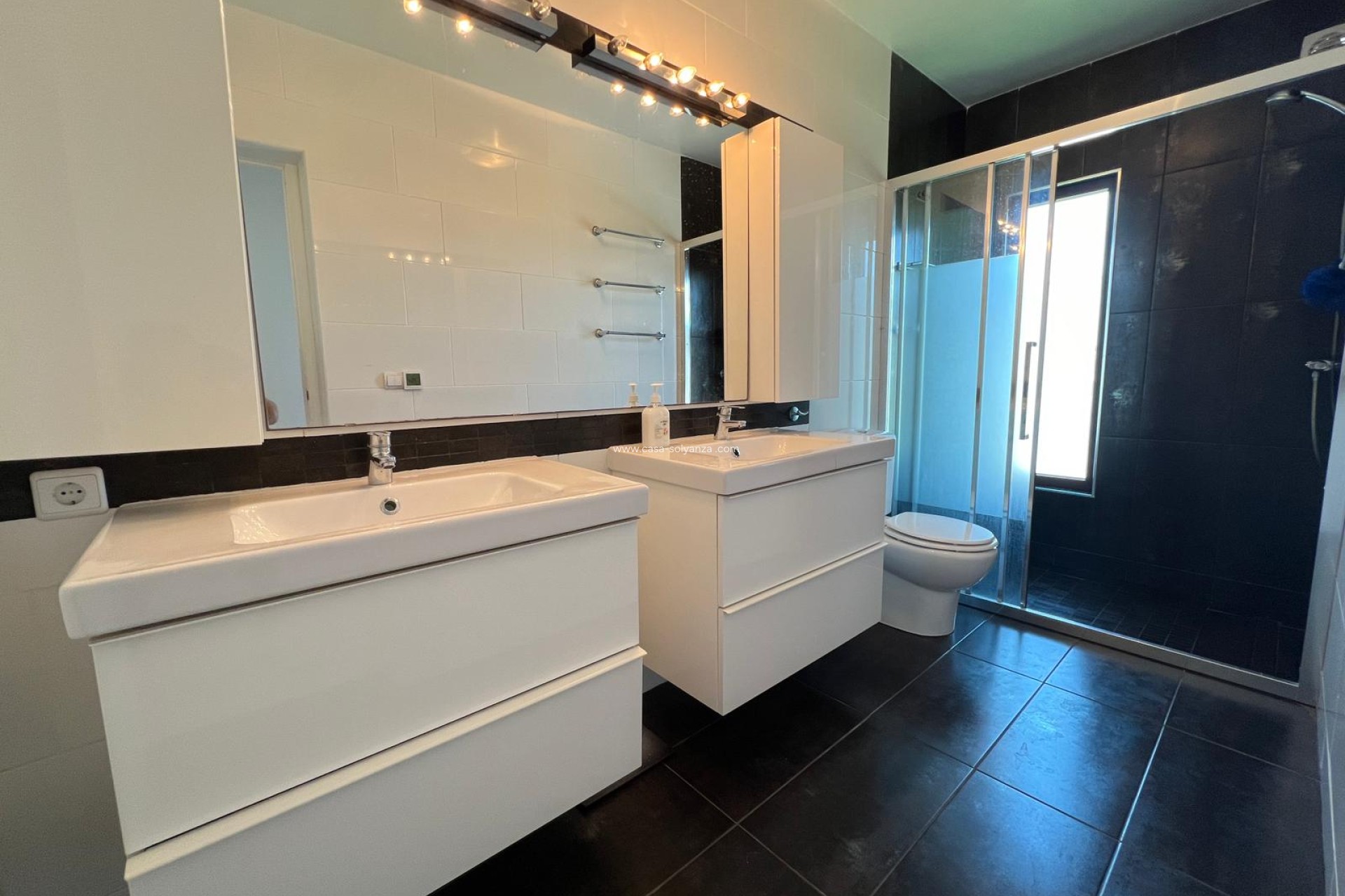 Resale - Villa - Torrevieja - Costa Blanca