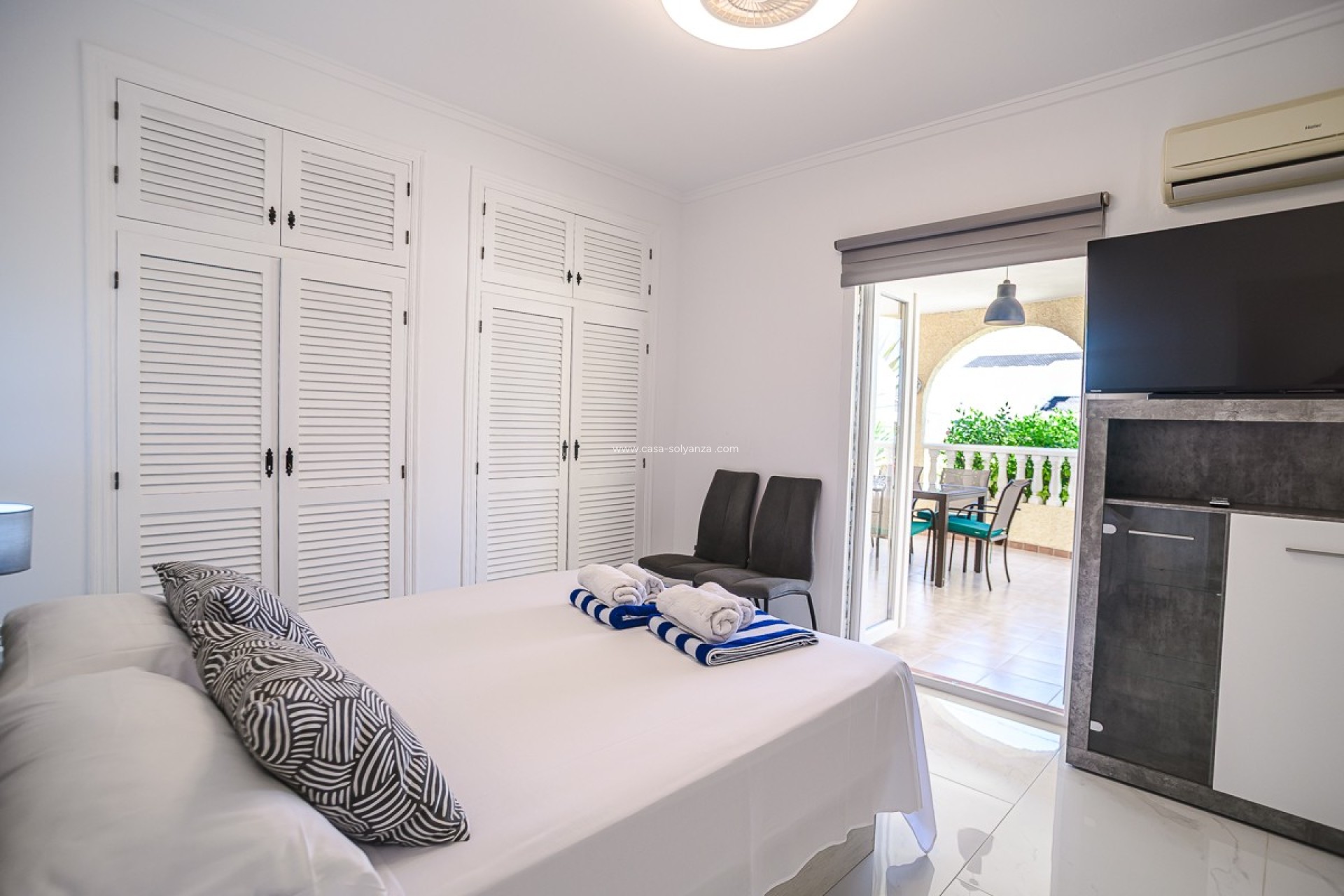 Resale - Villa - Torrevieja - Costa Blanca