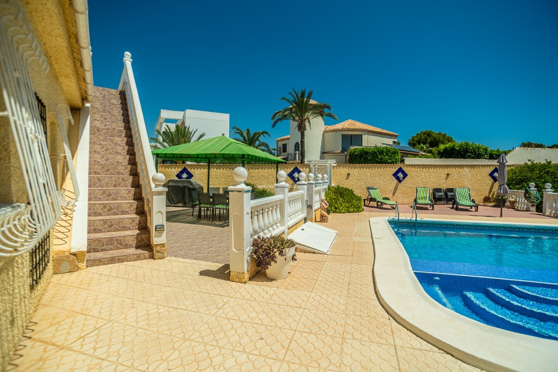 Resale - Villa - Torrevieja - Costa Blanca