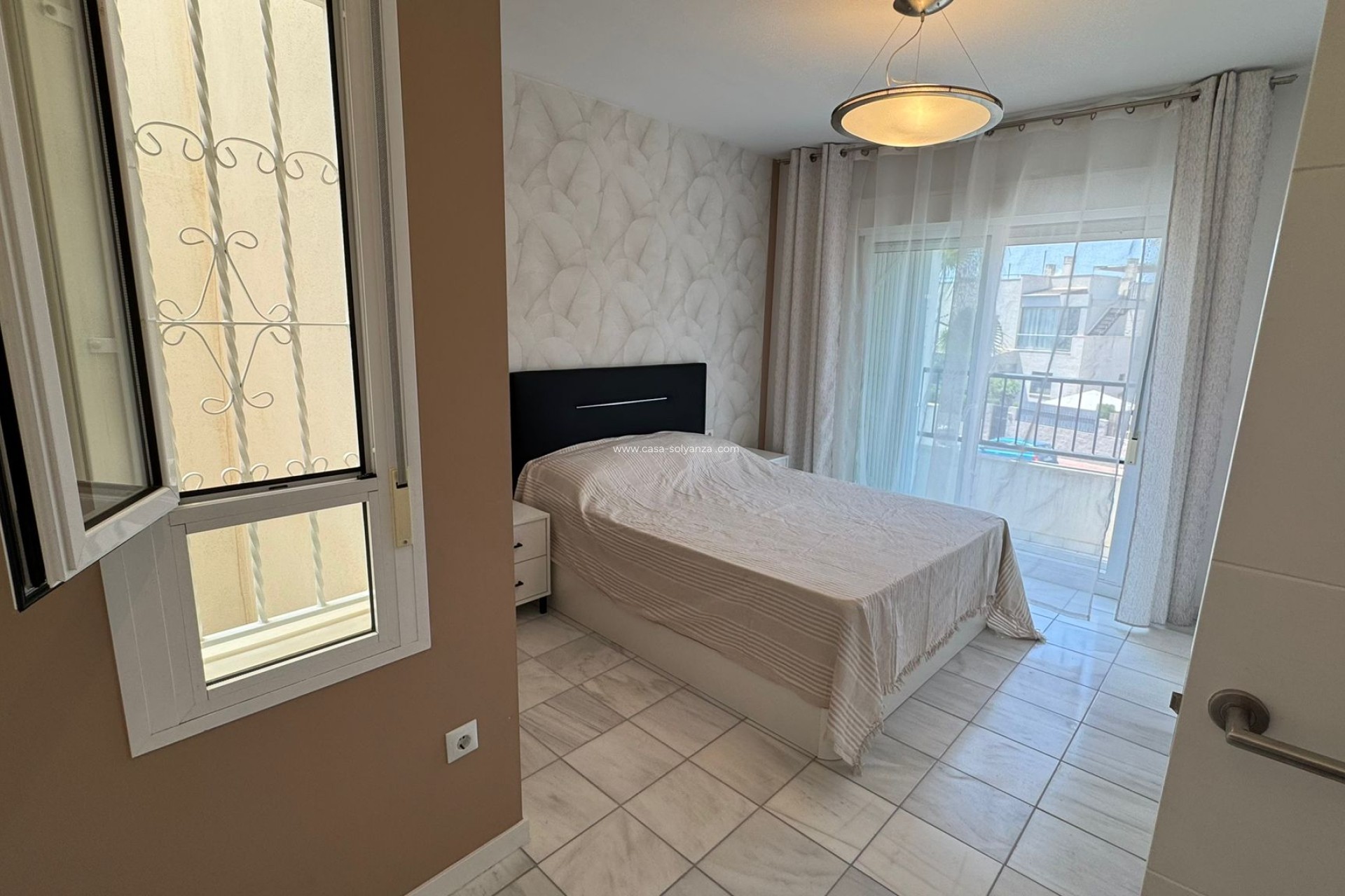 Resale - Villa - Torrevieja - Costa Blanca